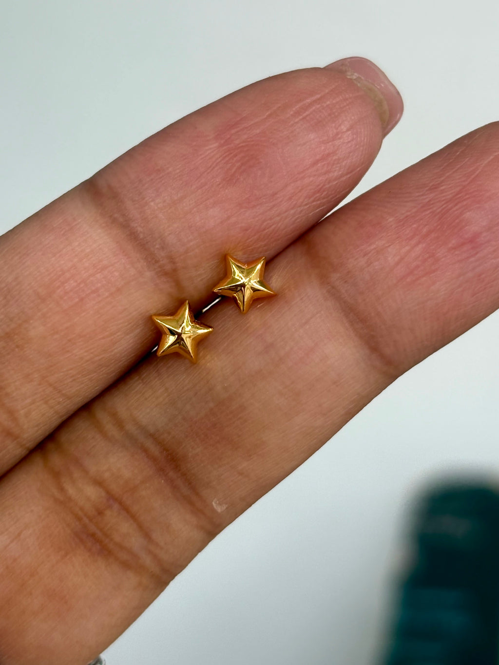 Suttle Star  Ball Studs
