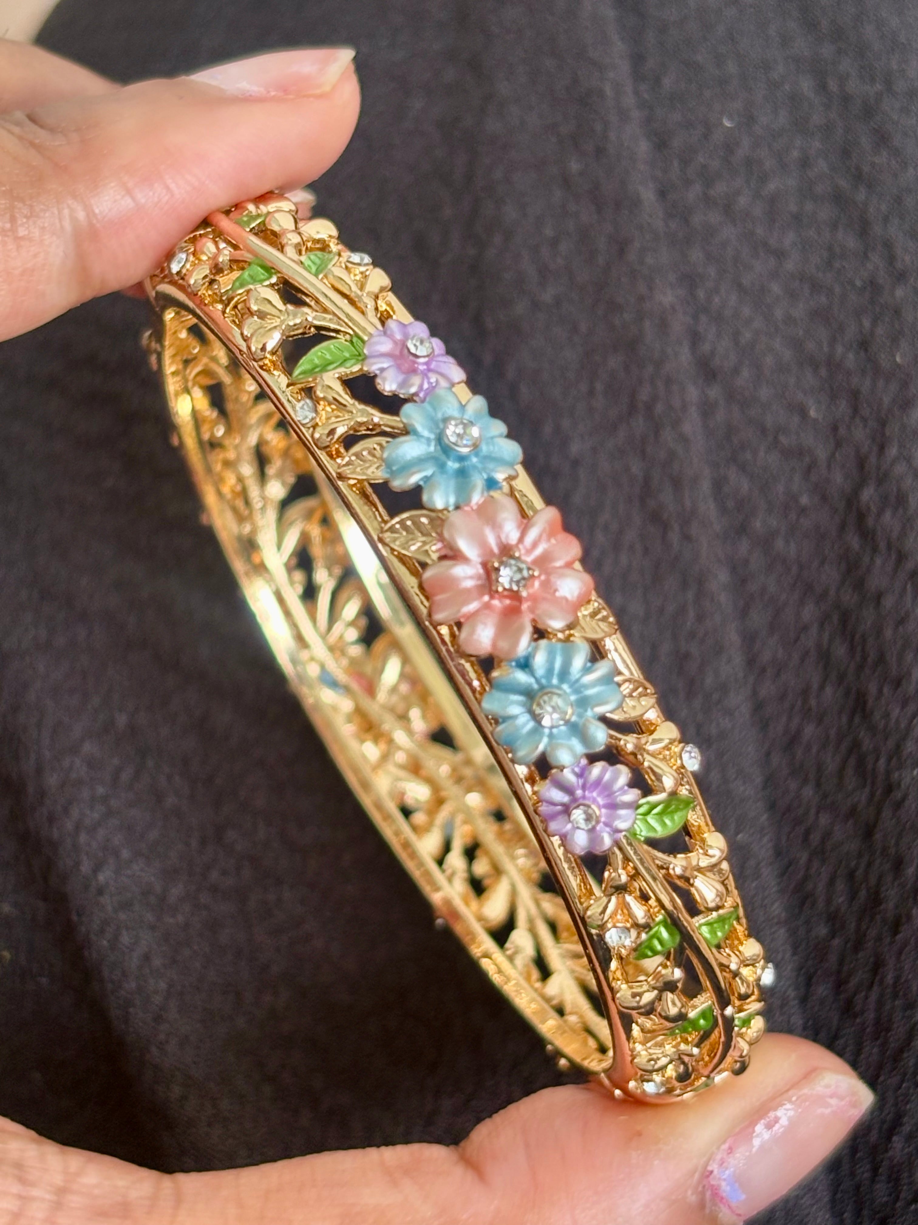 Fleora Bangle 27
