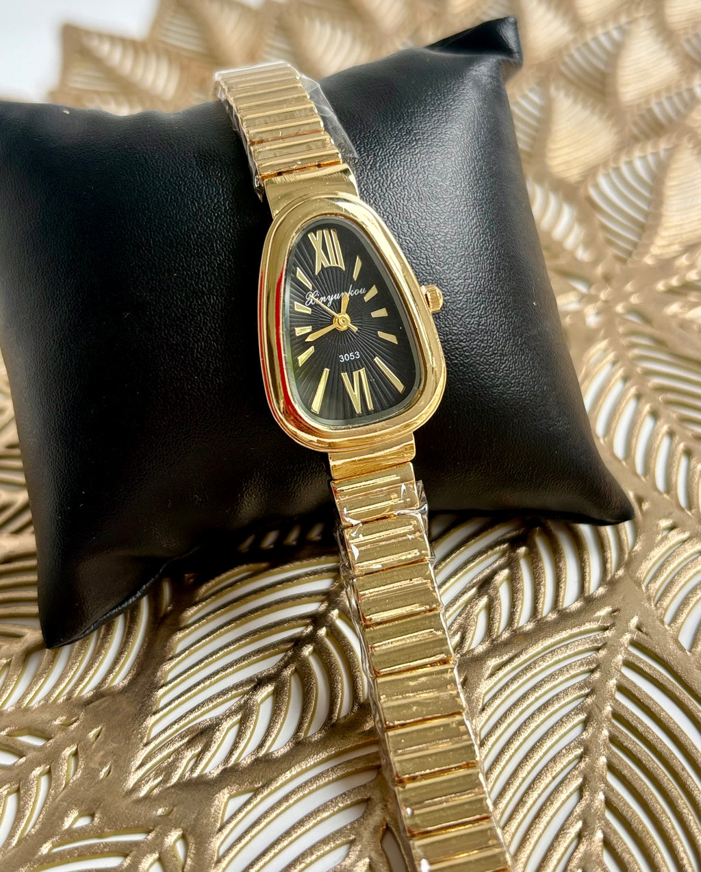 Roman Glow Watch - Black Dial