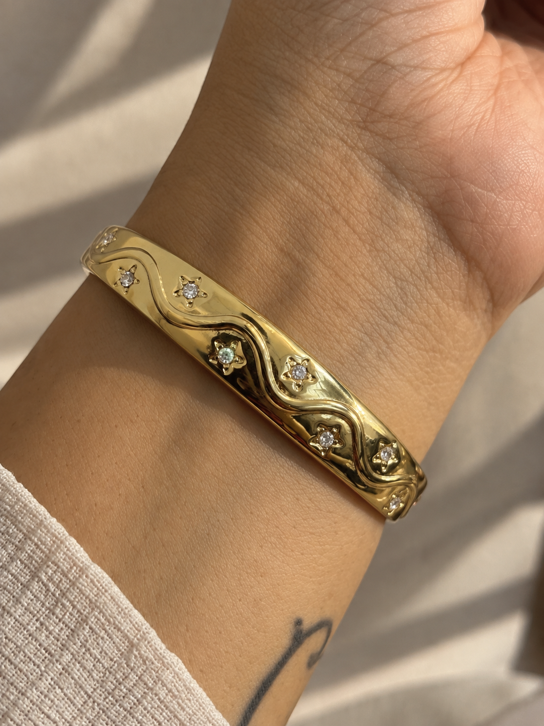 Lumiere Wave Kada(Thin wrist)