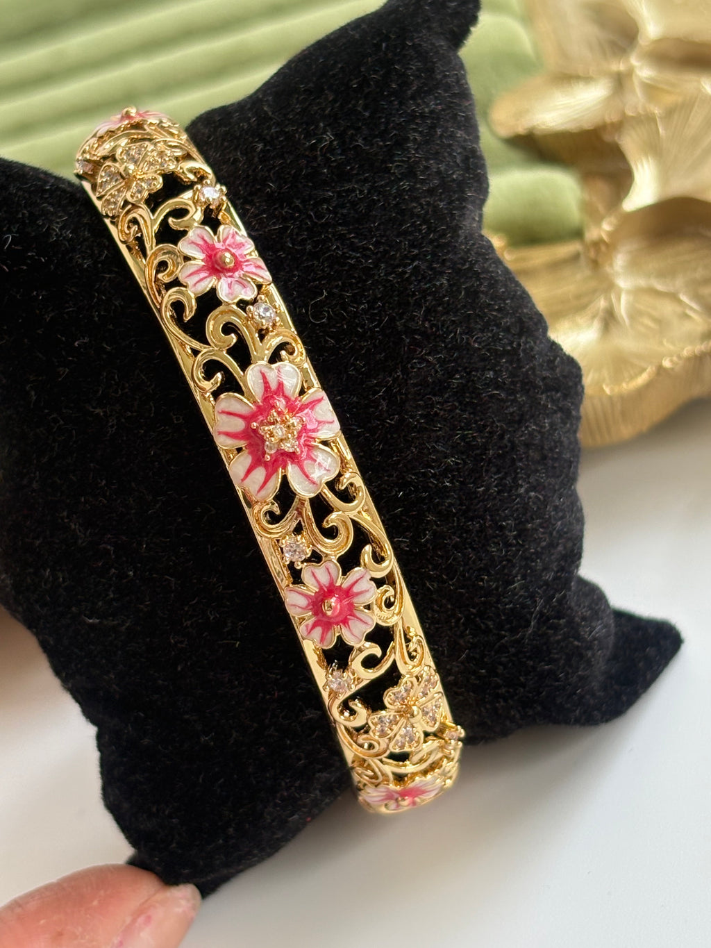 Fleora Bangle 18
