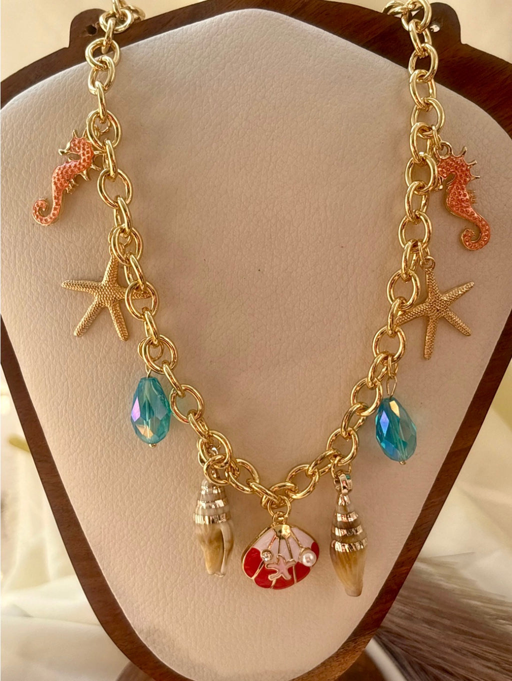 Shella Necklace