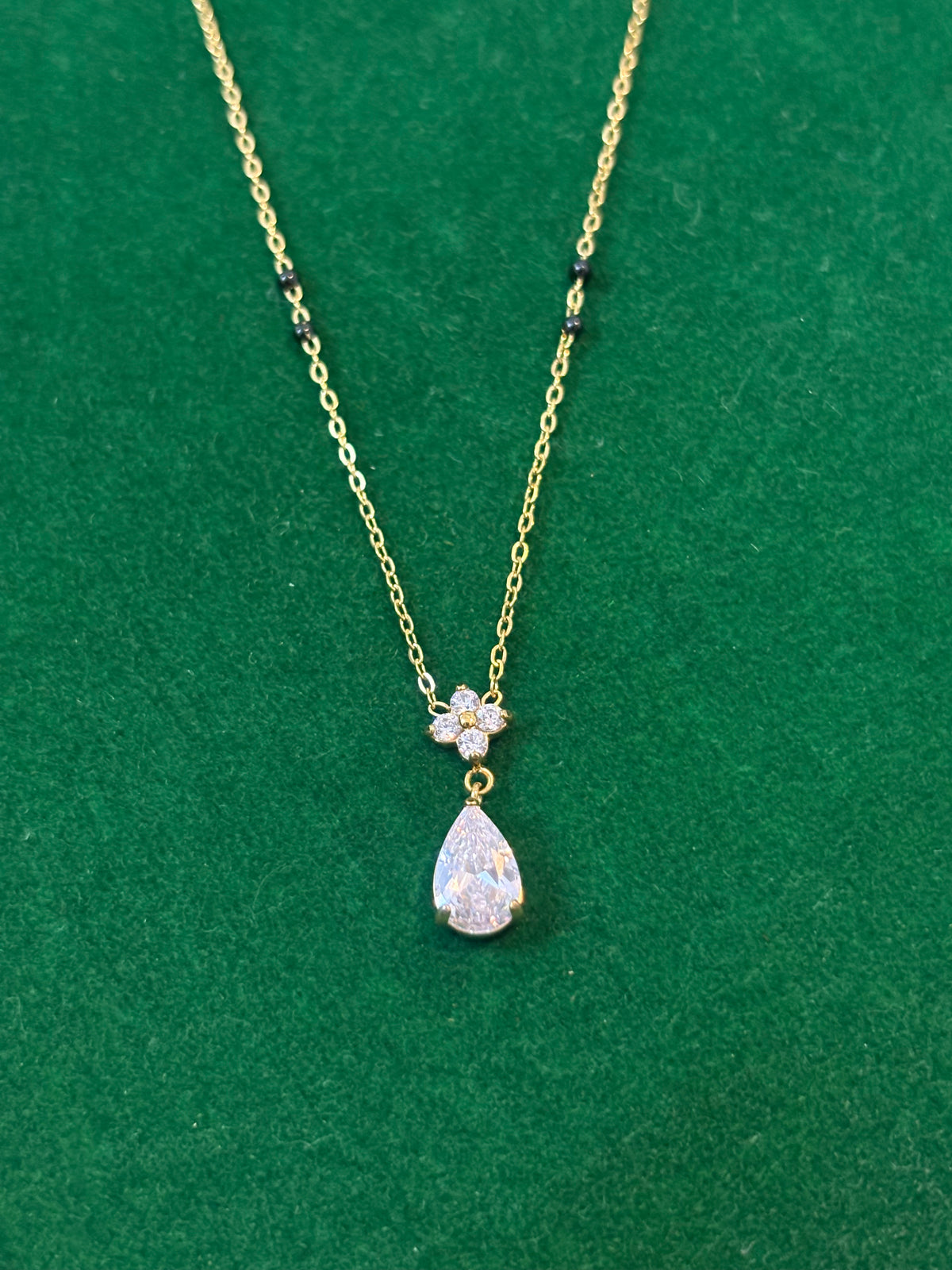 Dewdrop Bloom Necklace