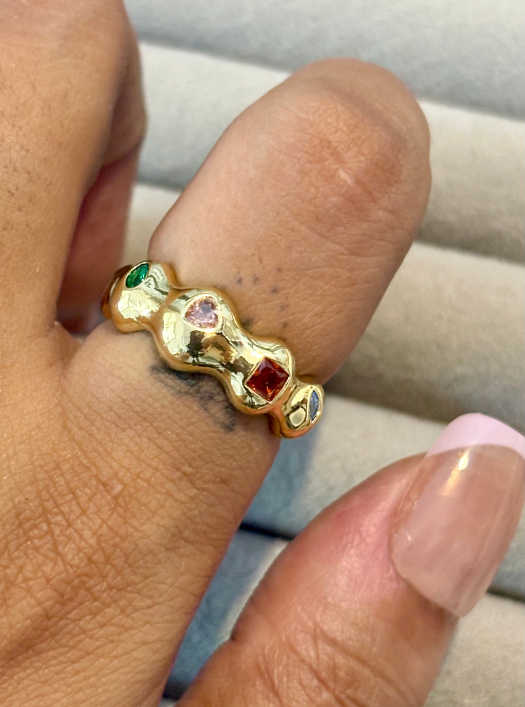 Crystal current Ring