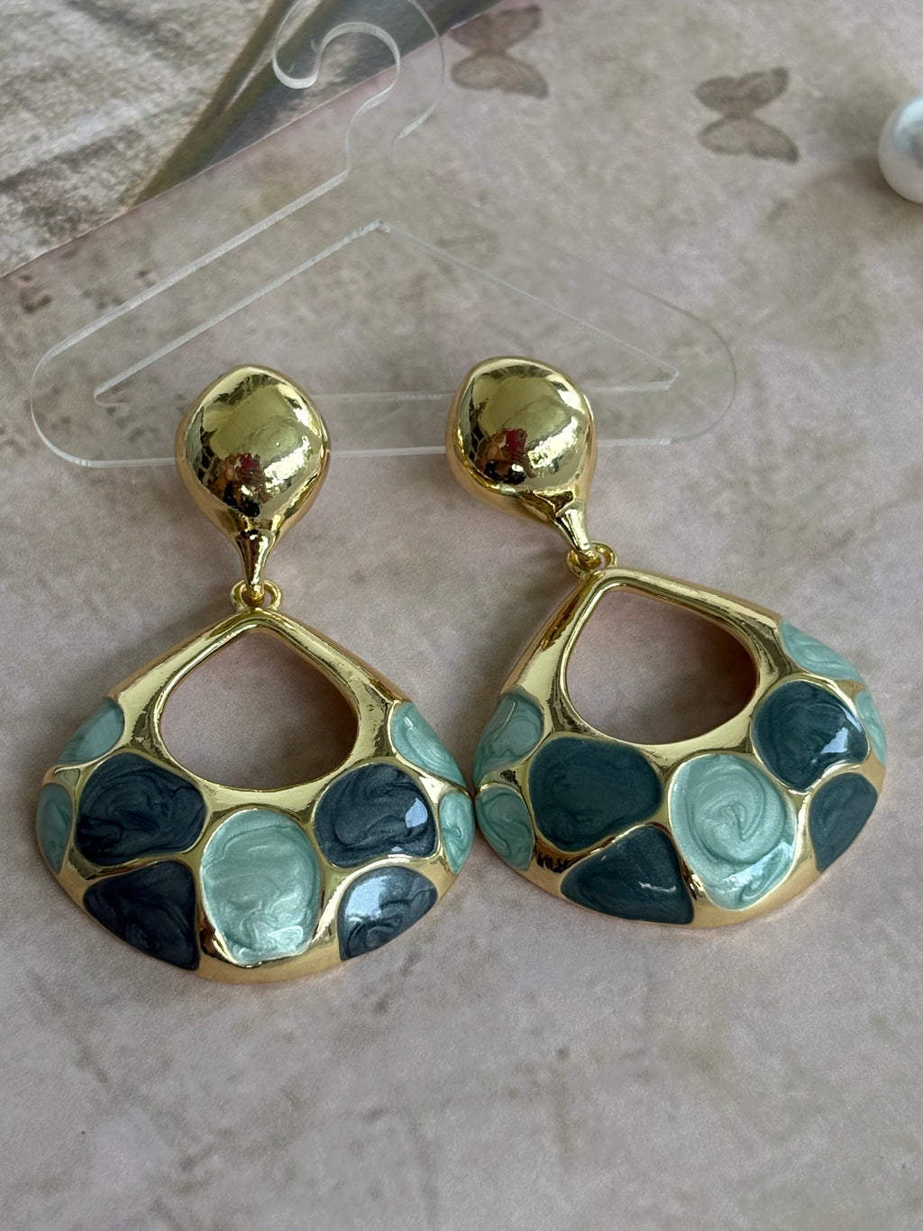 Ocean Mosaic Drops