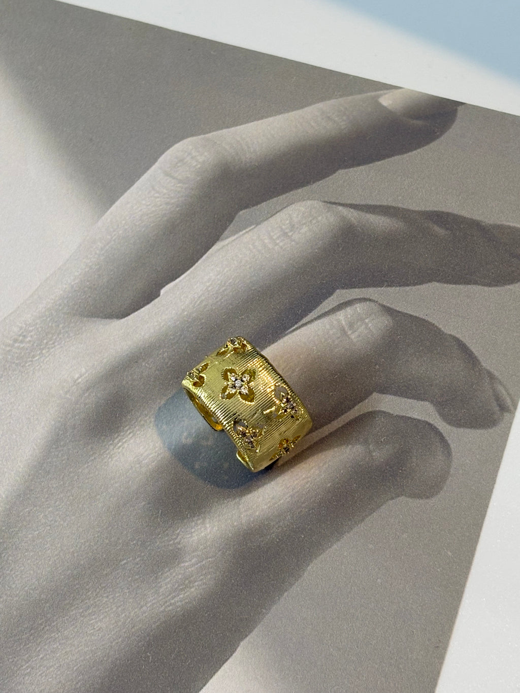 Dazzle Band Ring