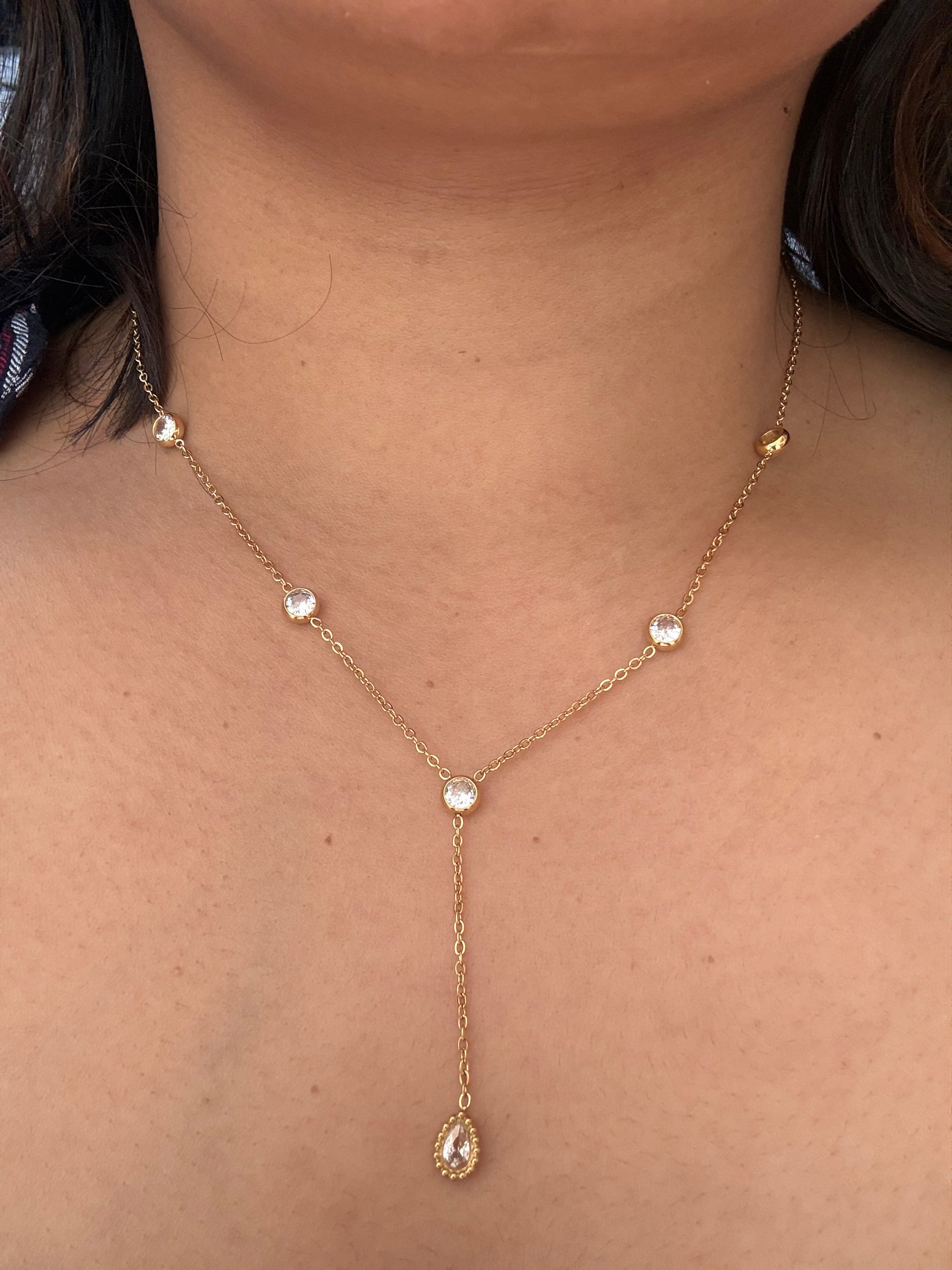 Crystal Line Neckpiece