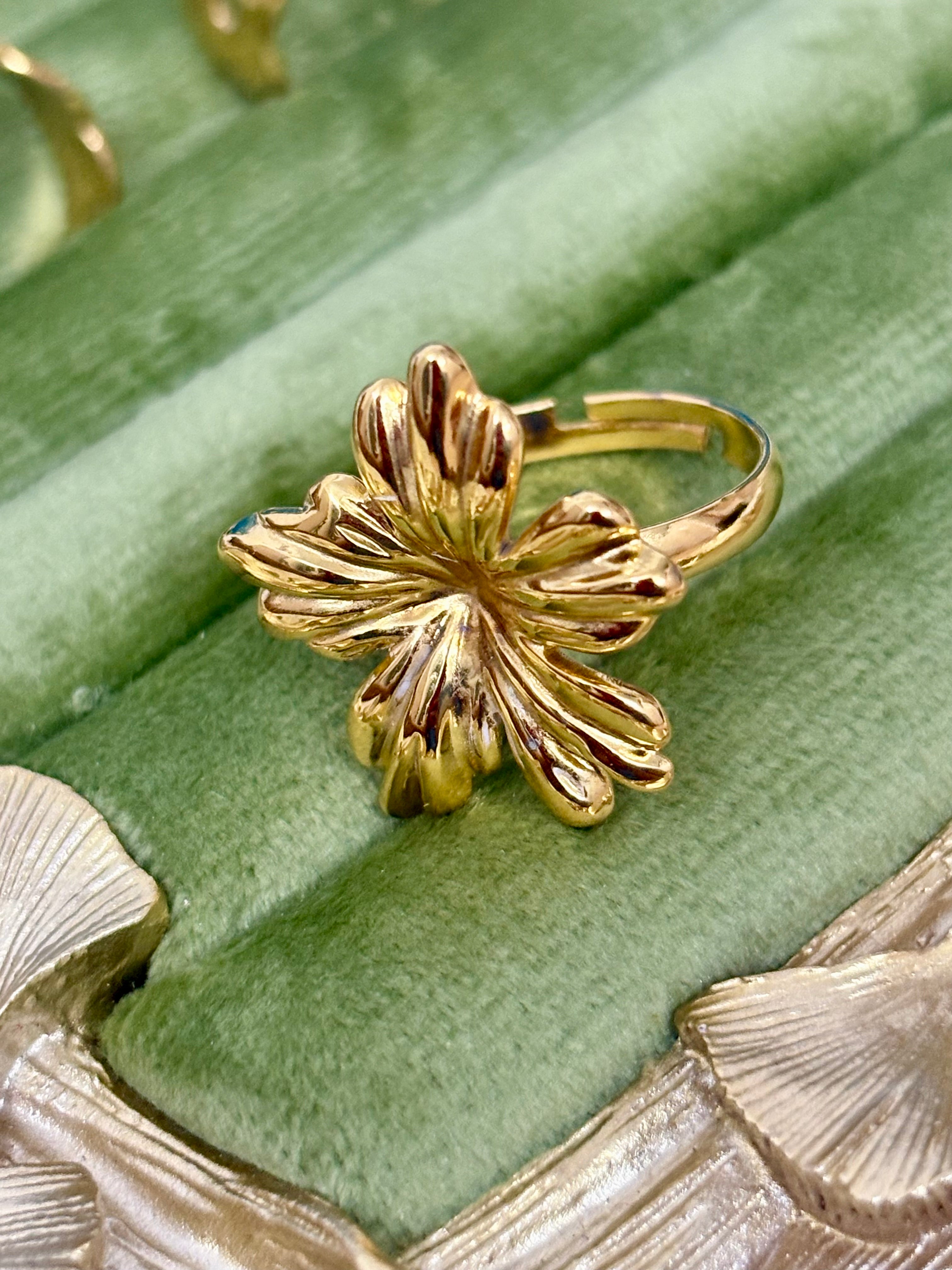Bloomflare Ring