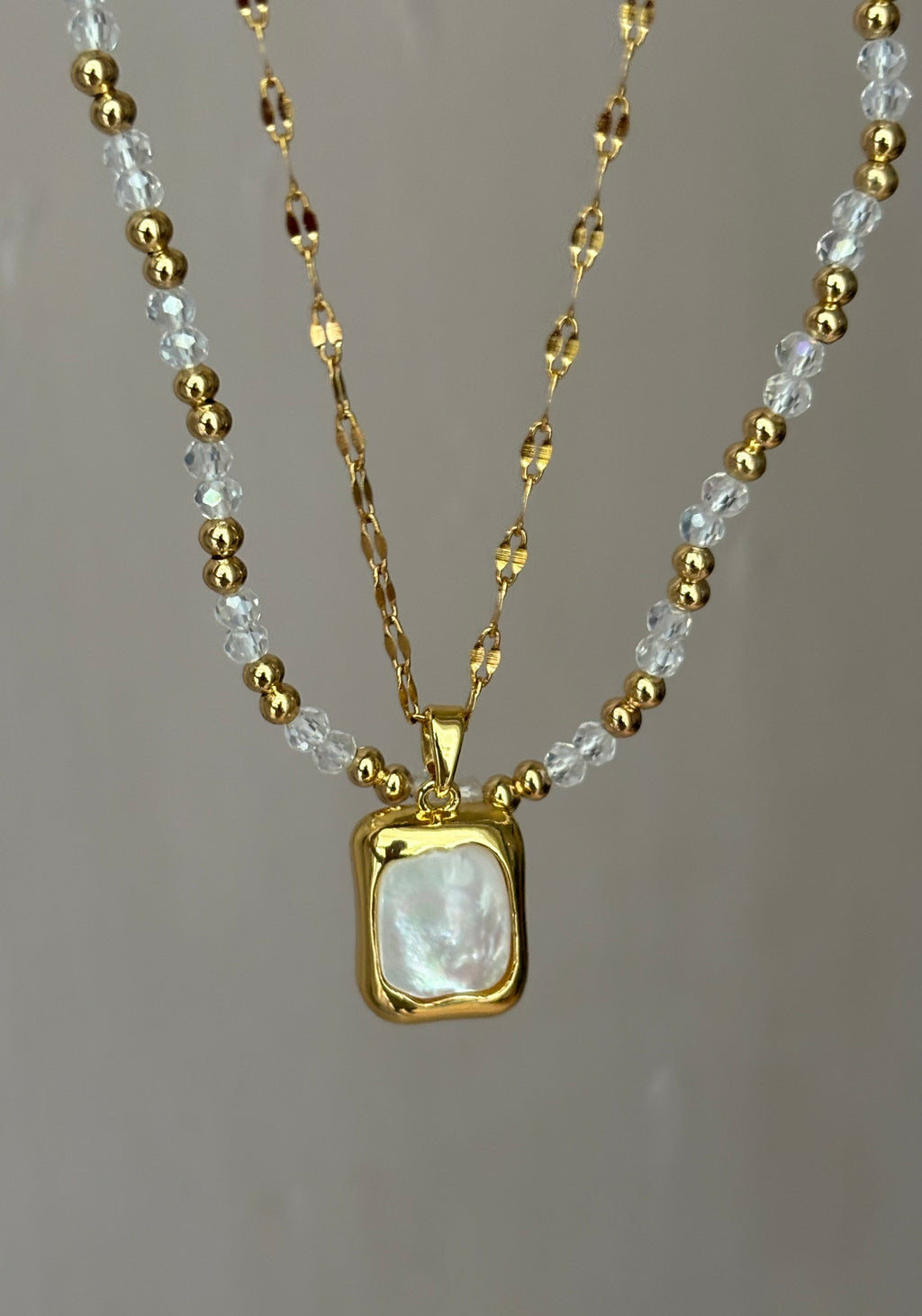 Moonframe Pearl Necklace