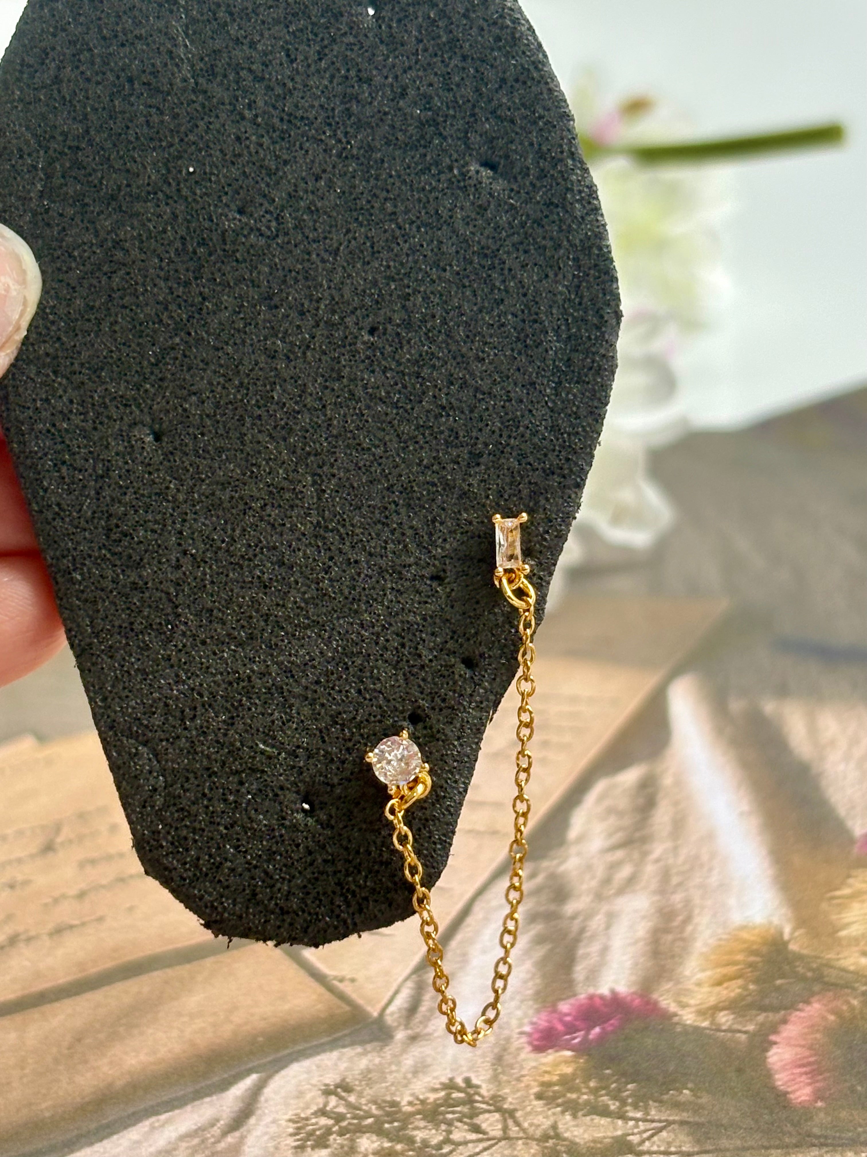 Eclipse Chain Ball Back Studs