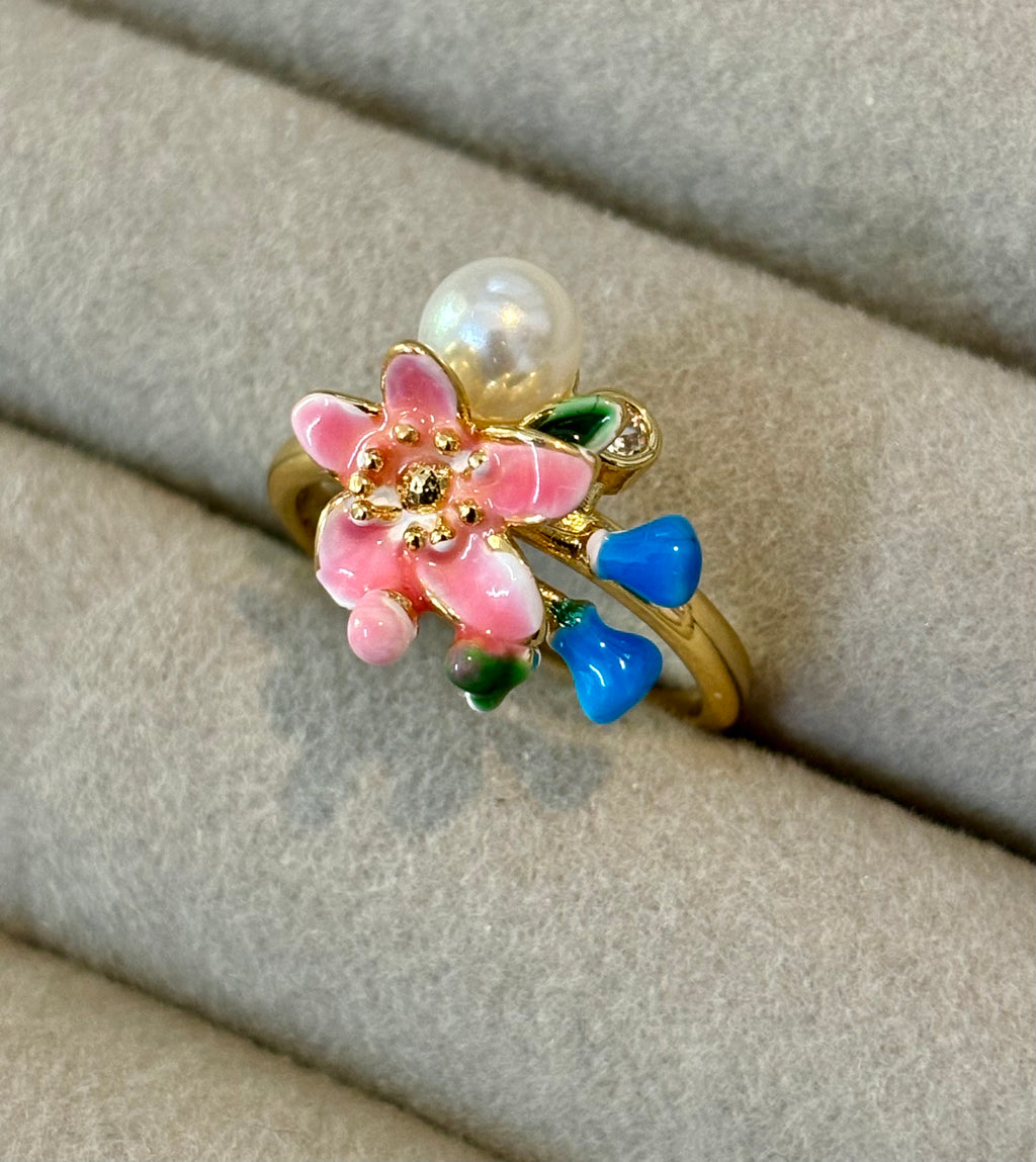 Bloom Dew Ring