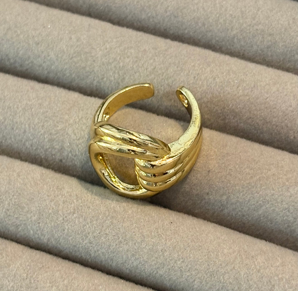 Orbit Loop Ring