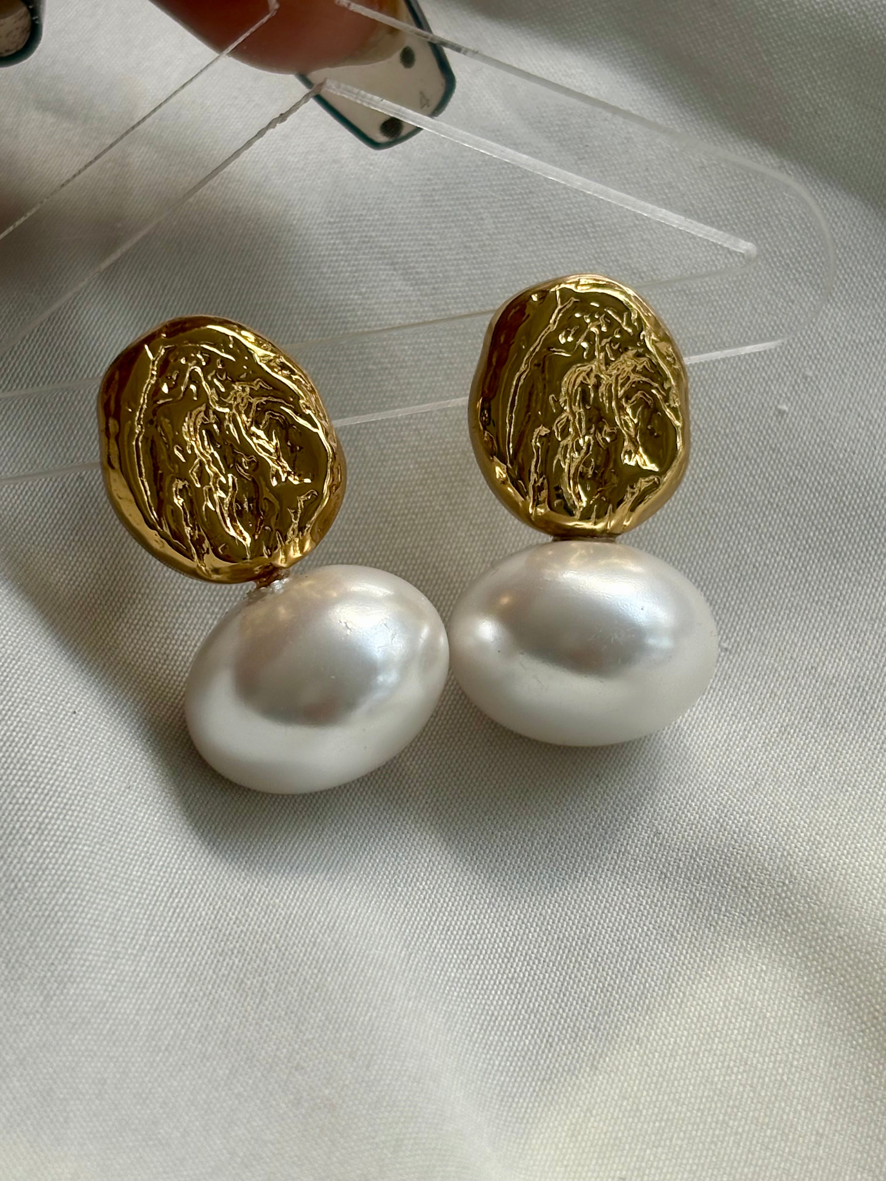 Melted pearl Earrings