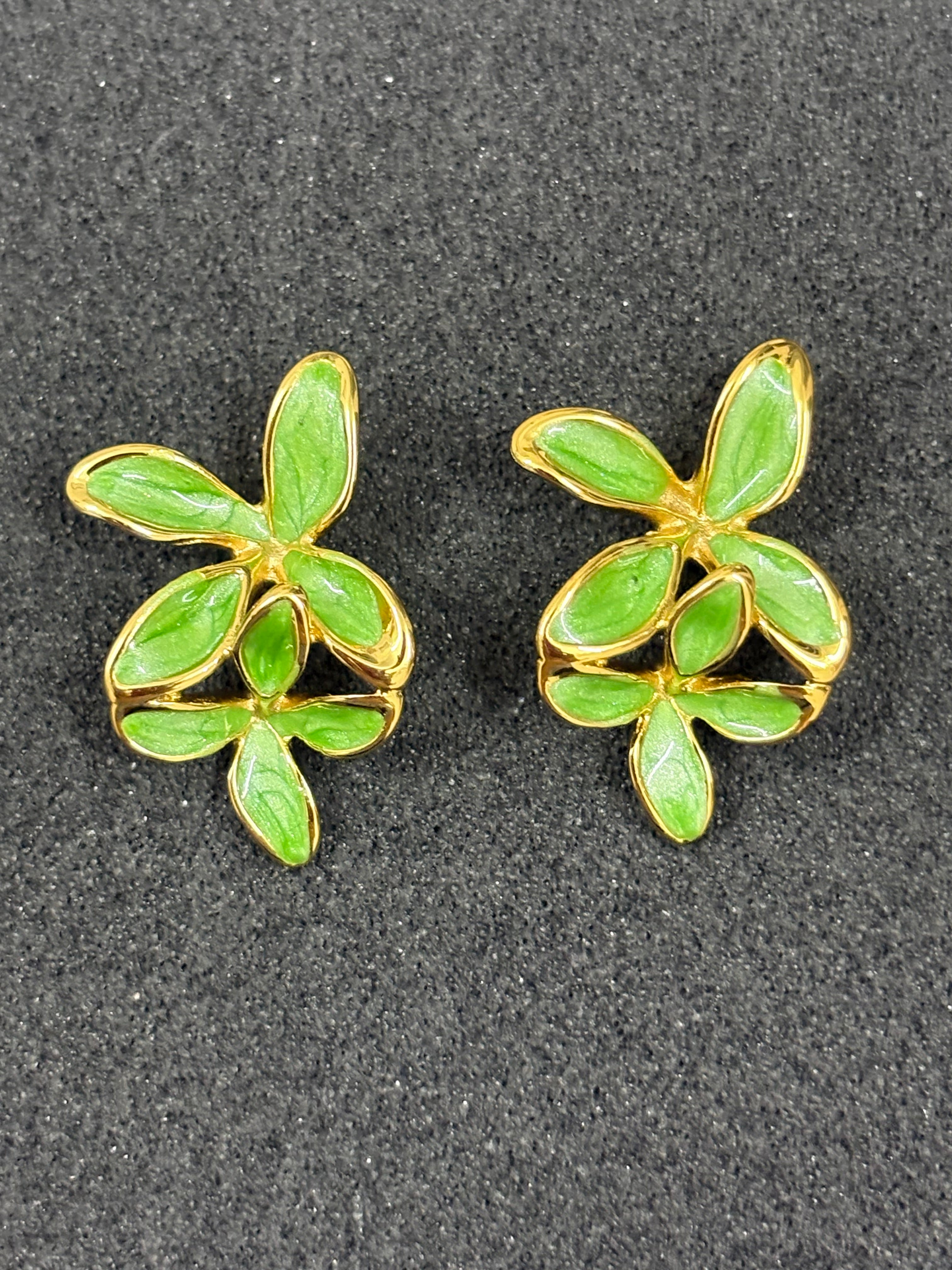 Mint Petal Drops