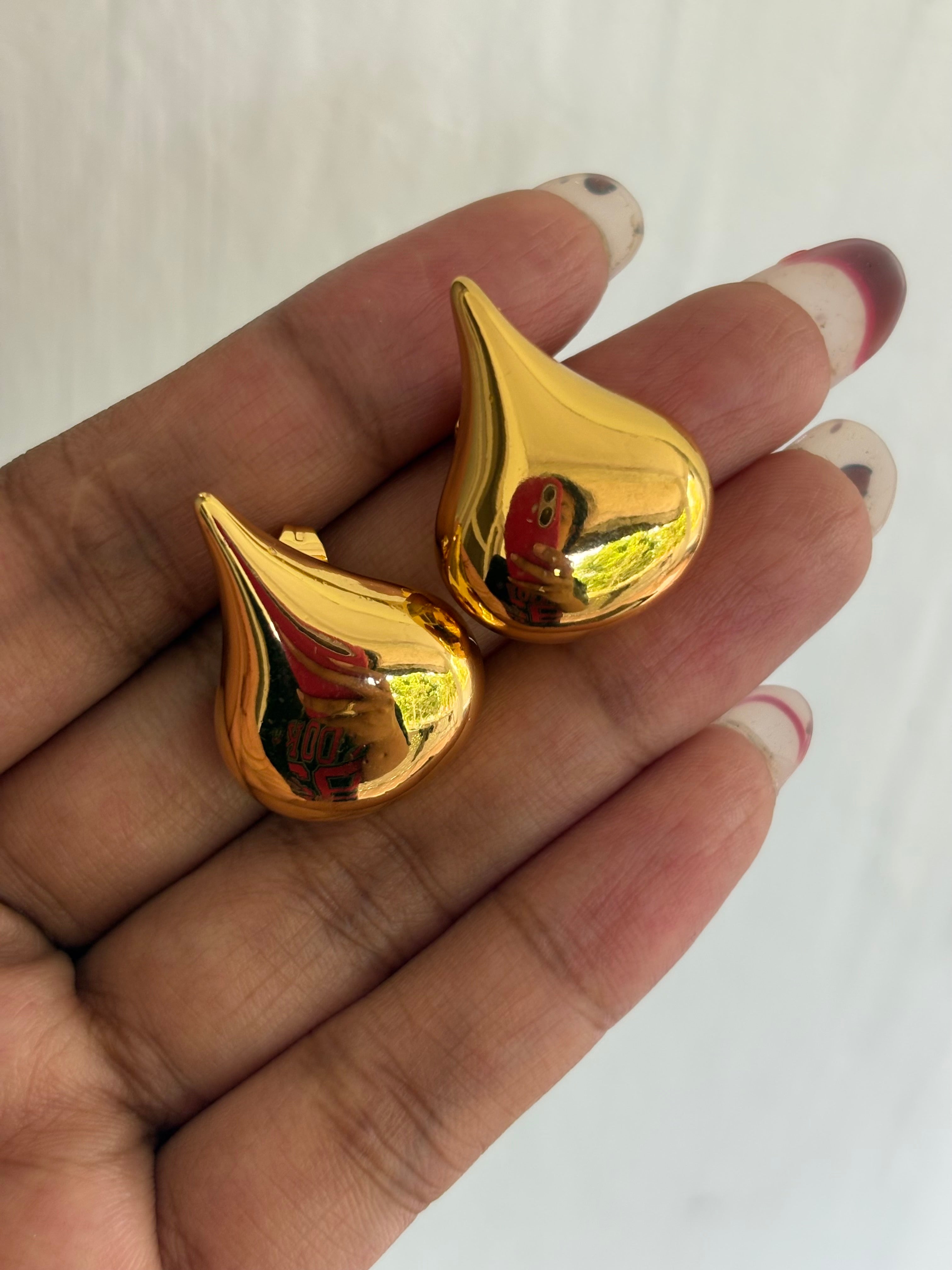 Dewdrop Studs