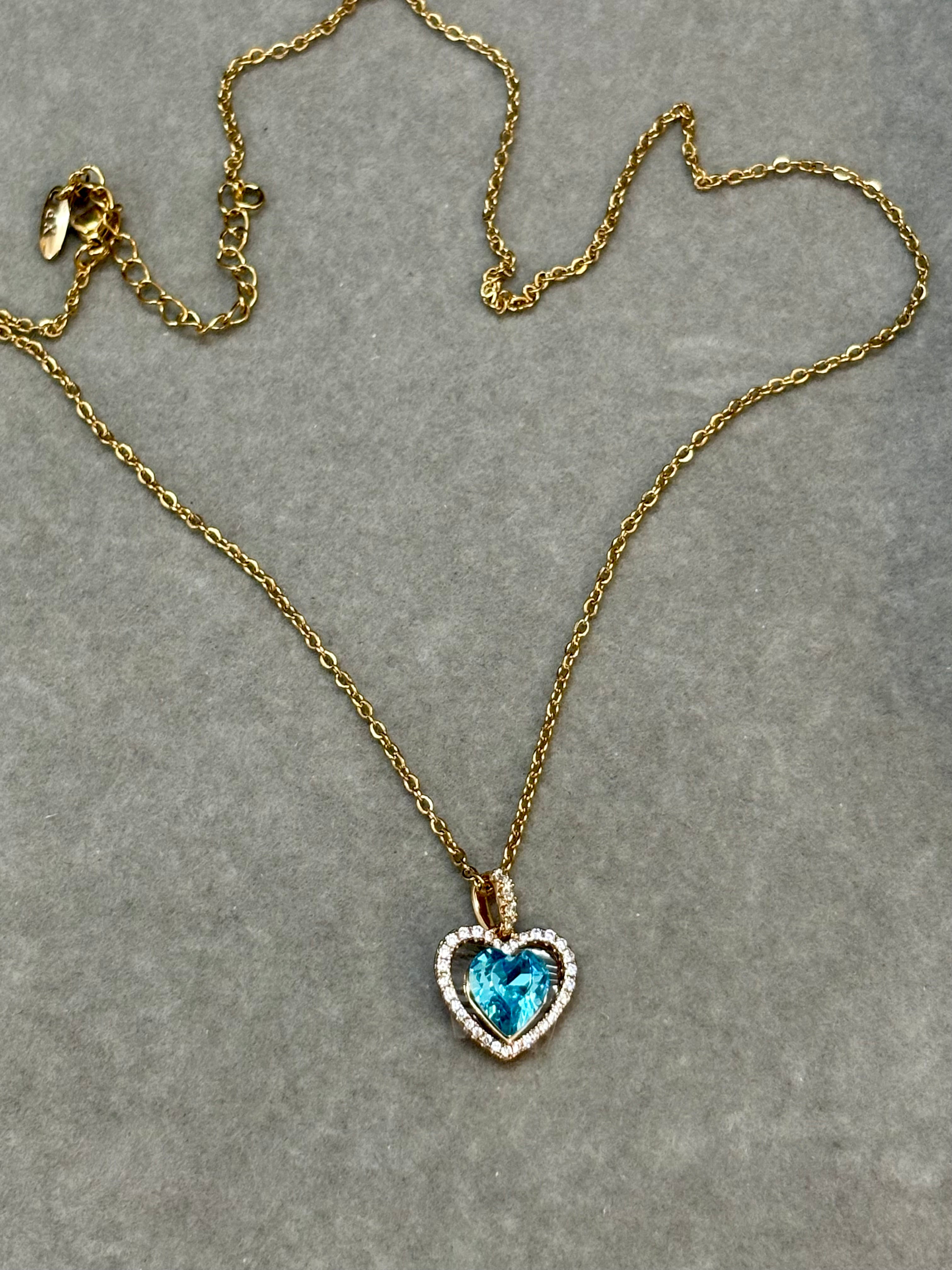 Aqua Love Neckpiece