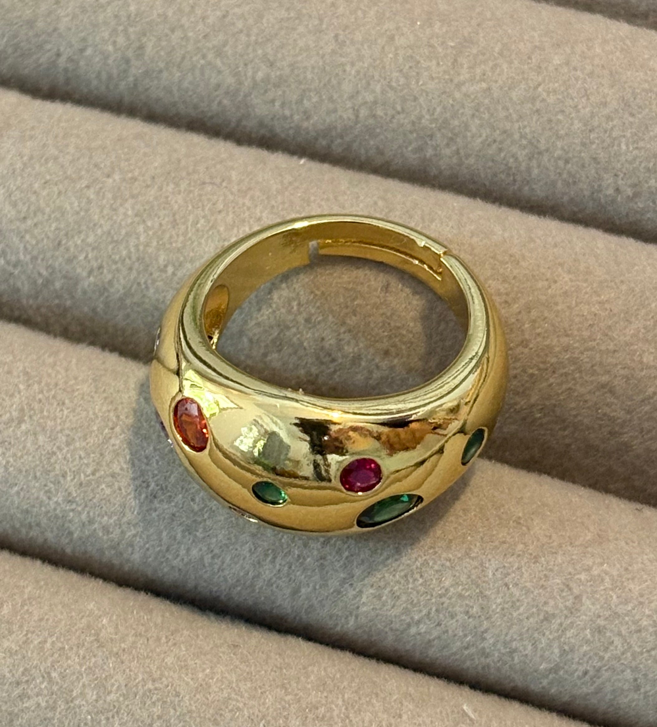 Aurora Confetti Ring
