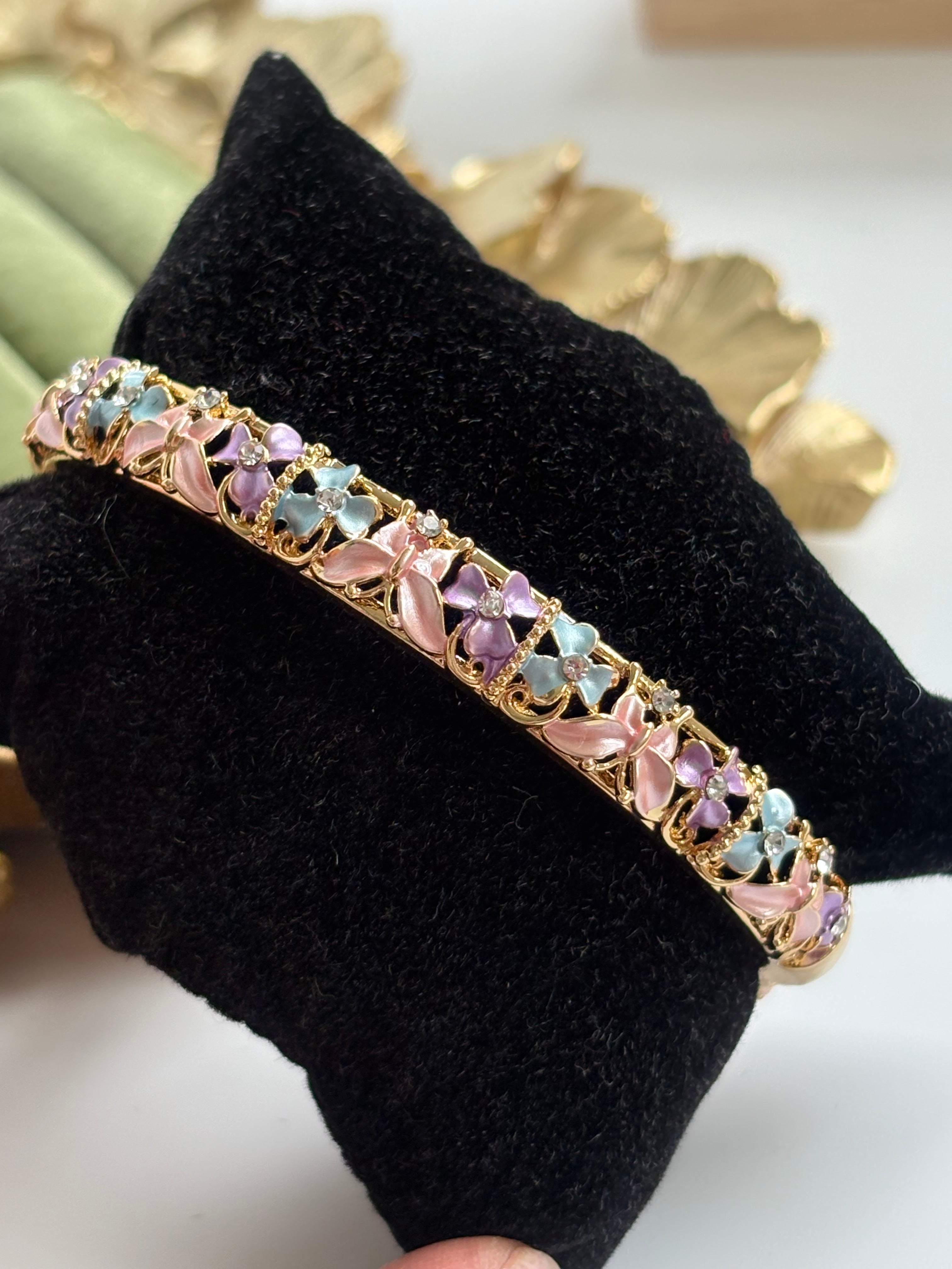 Fleora Bangle 30