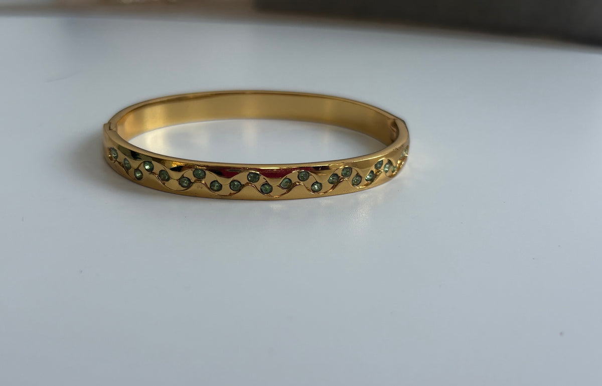 Gem Curve Kada (Thin wrist )