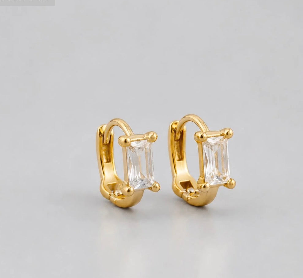 Nova Cut Piercing Hoops