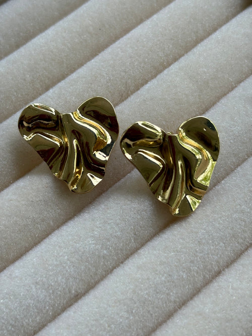 Amorph Studs