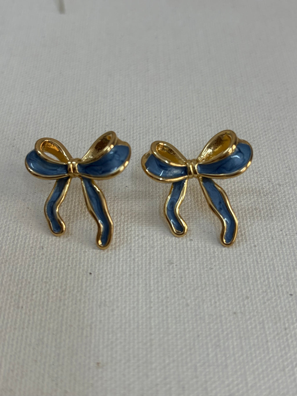 Enamel Bow Studs