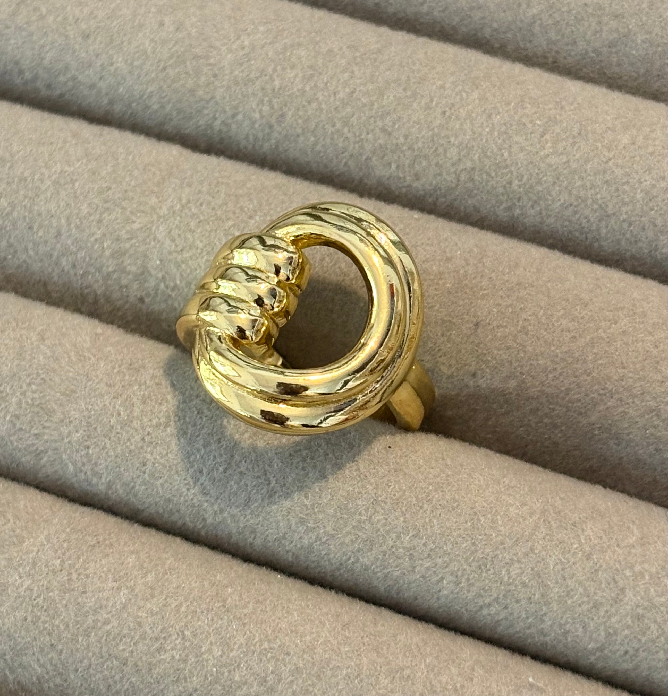 Orbit Loop Ring