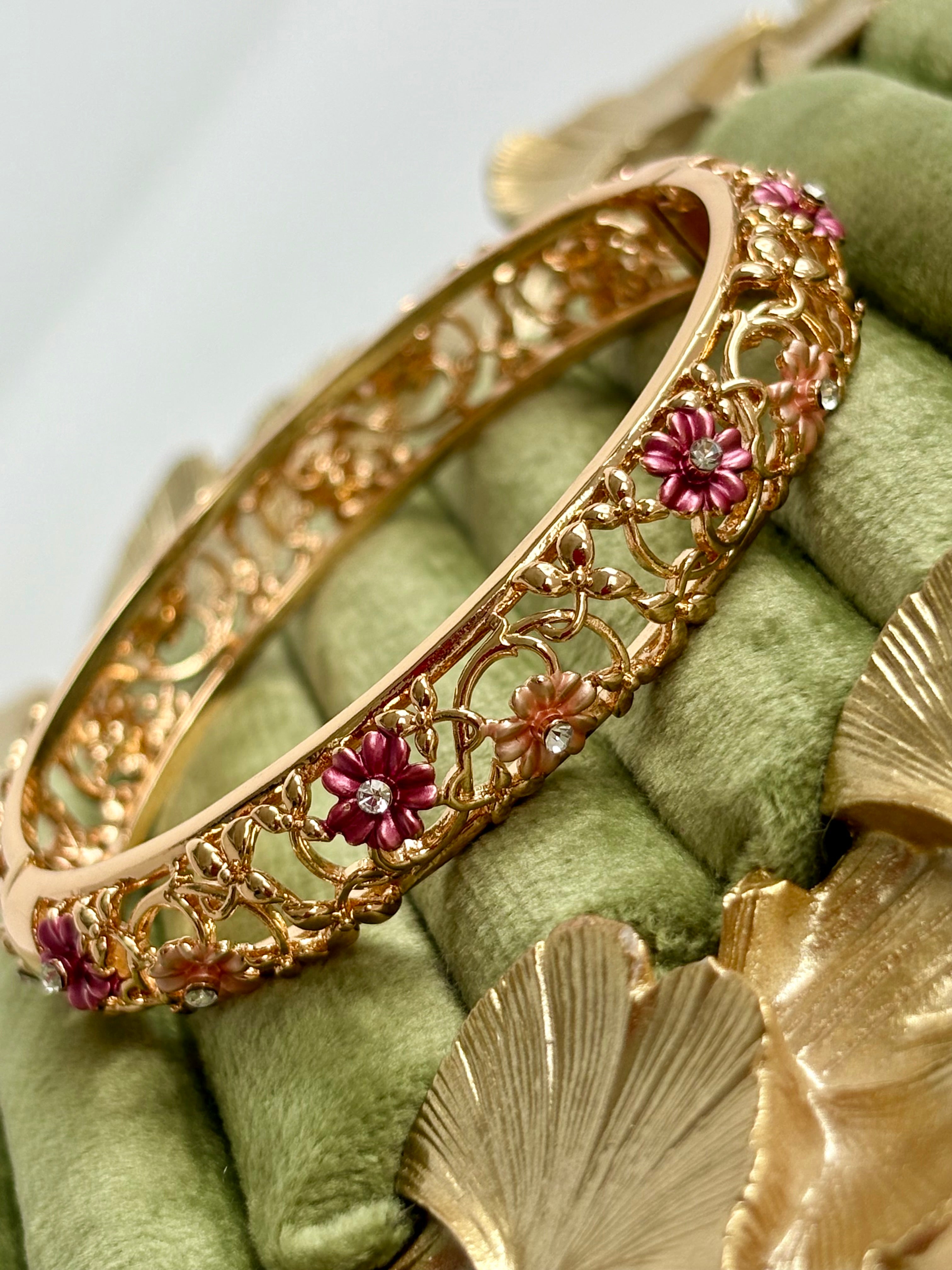Fleora Bangle 22