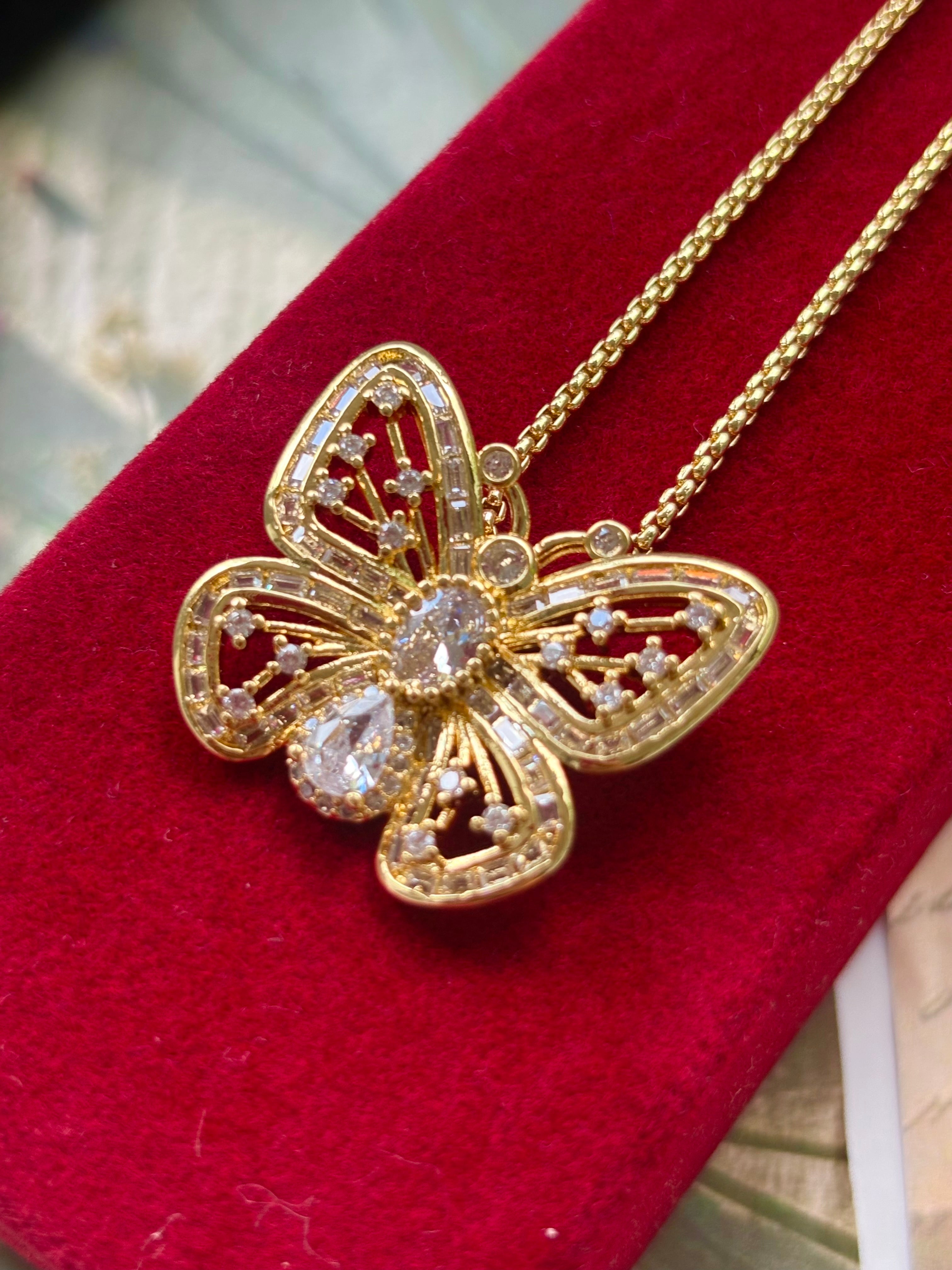 Mariposa Necklace