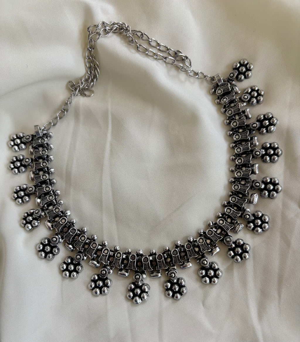 Kashvi Choker Set
