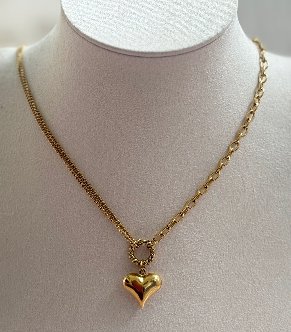 Veloura Necklace