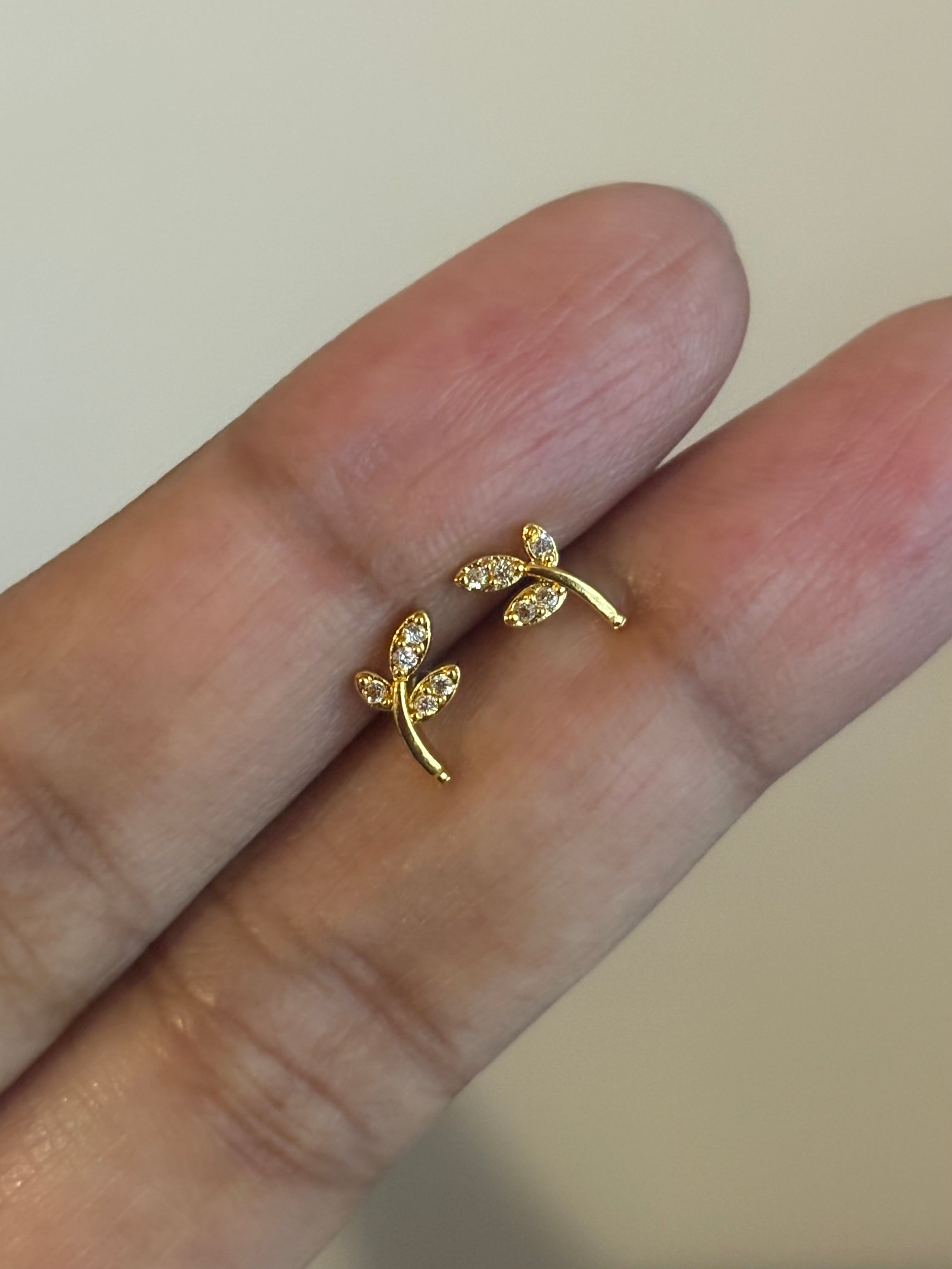 Leaflet Ball Back Studs