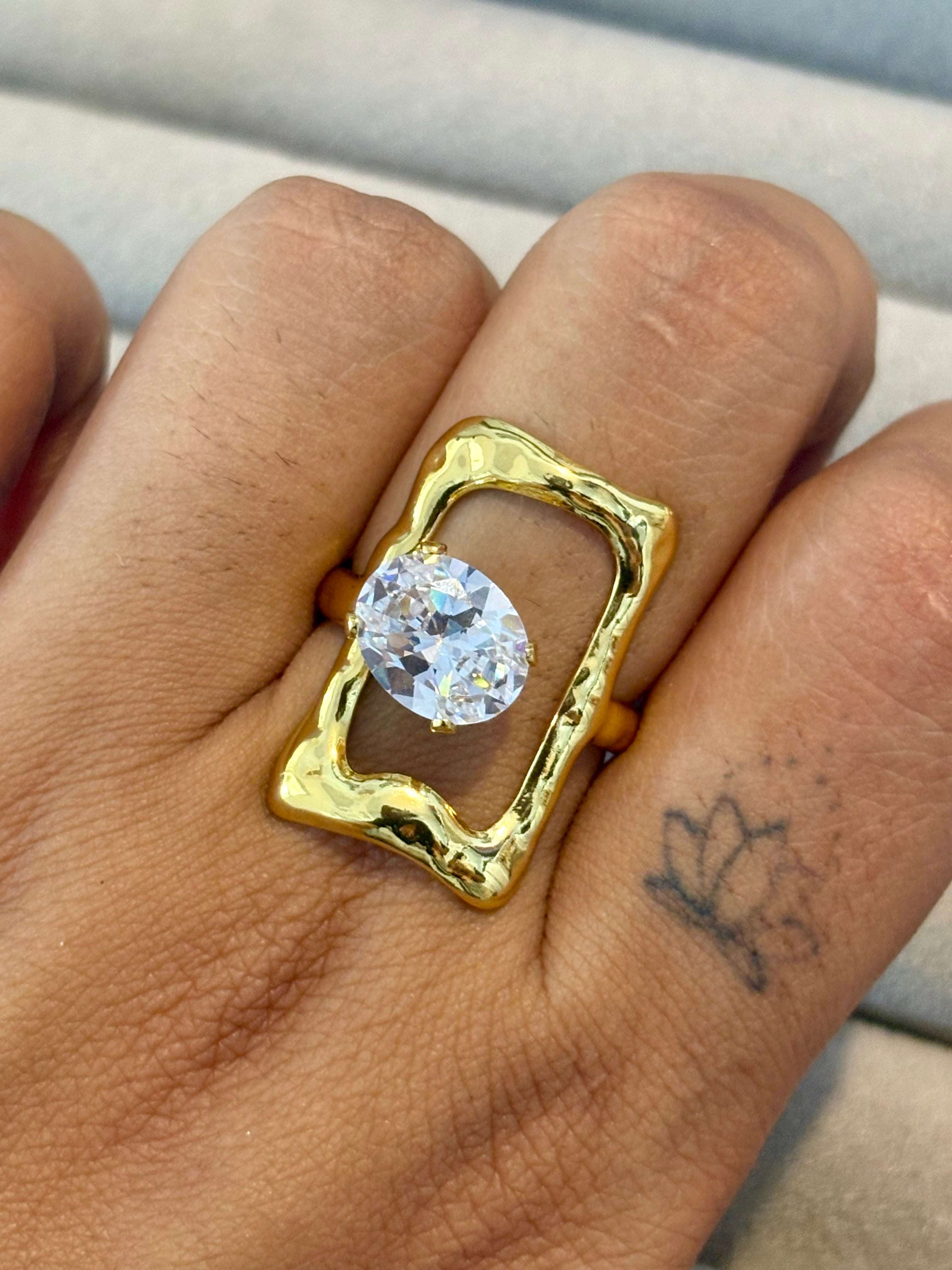Frame Game Ring