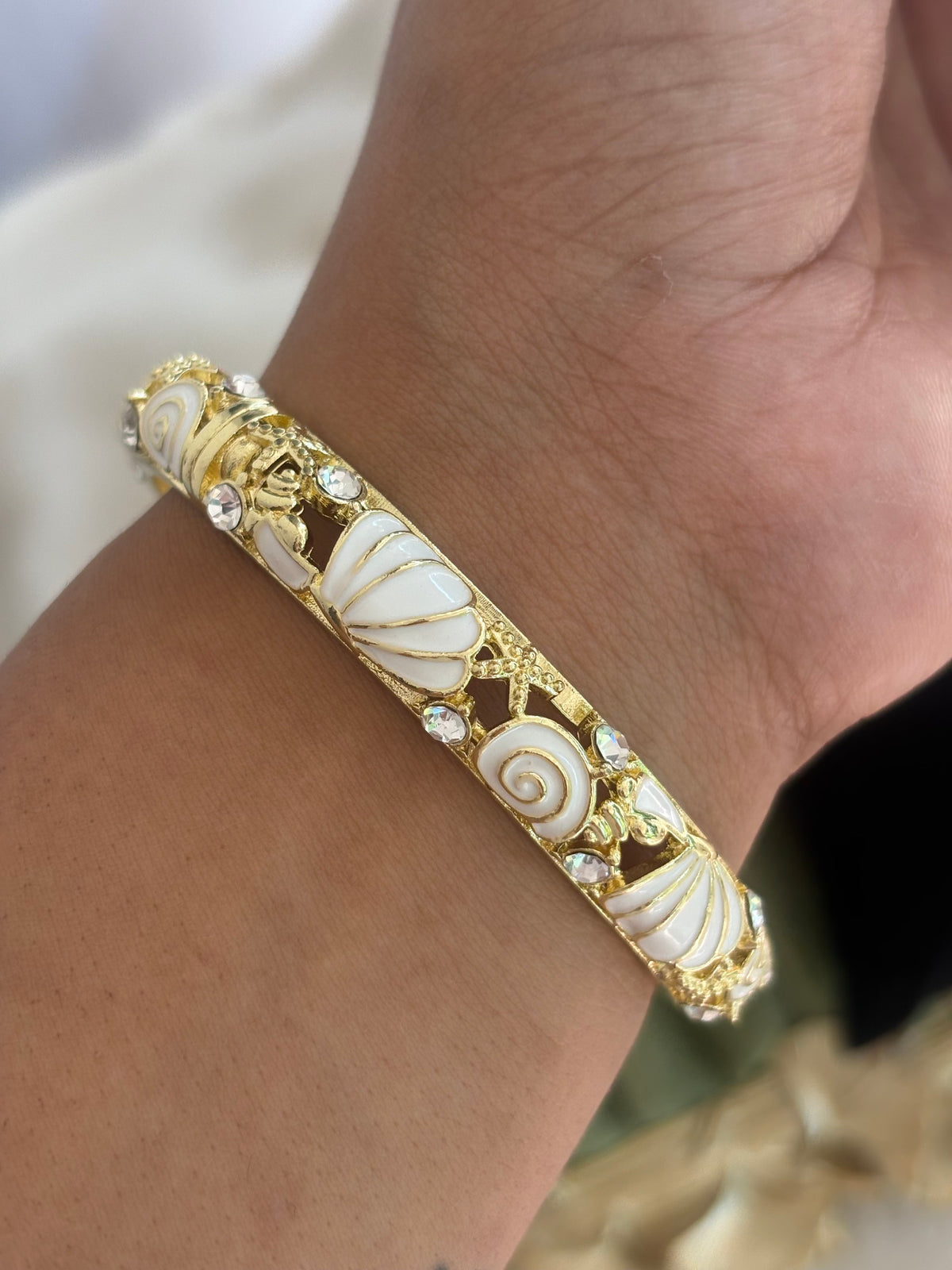Fleora Bangle 33
