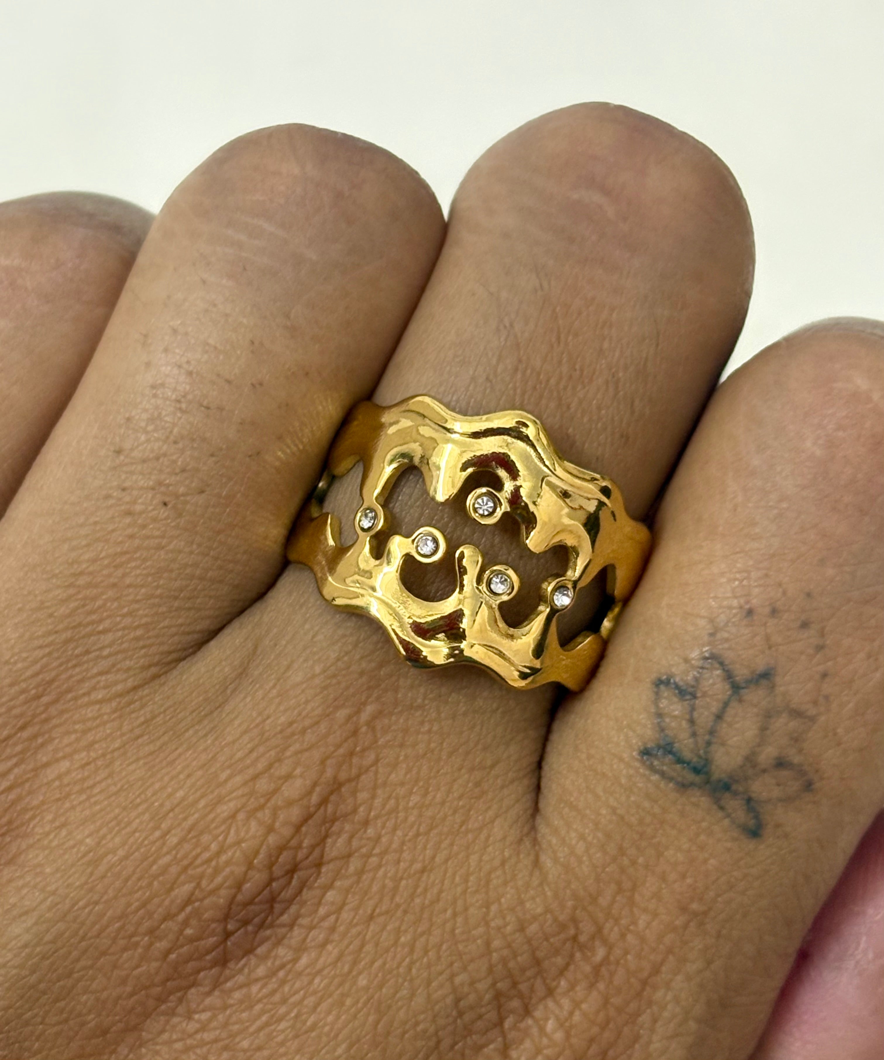 Liquid Crown Ring