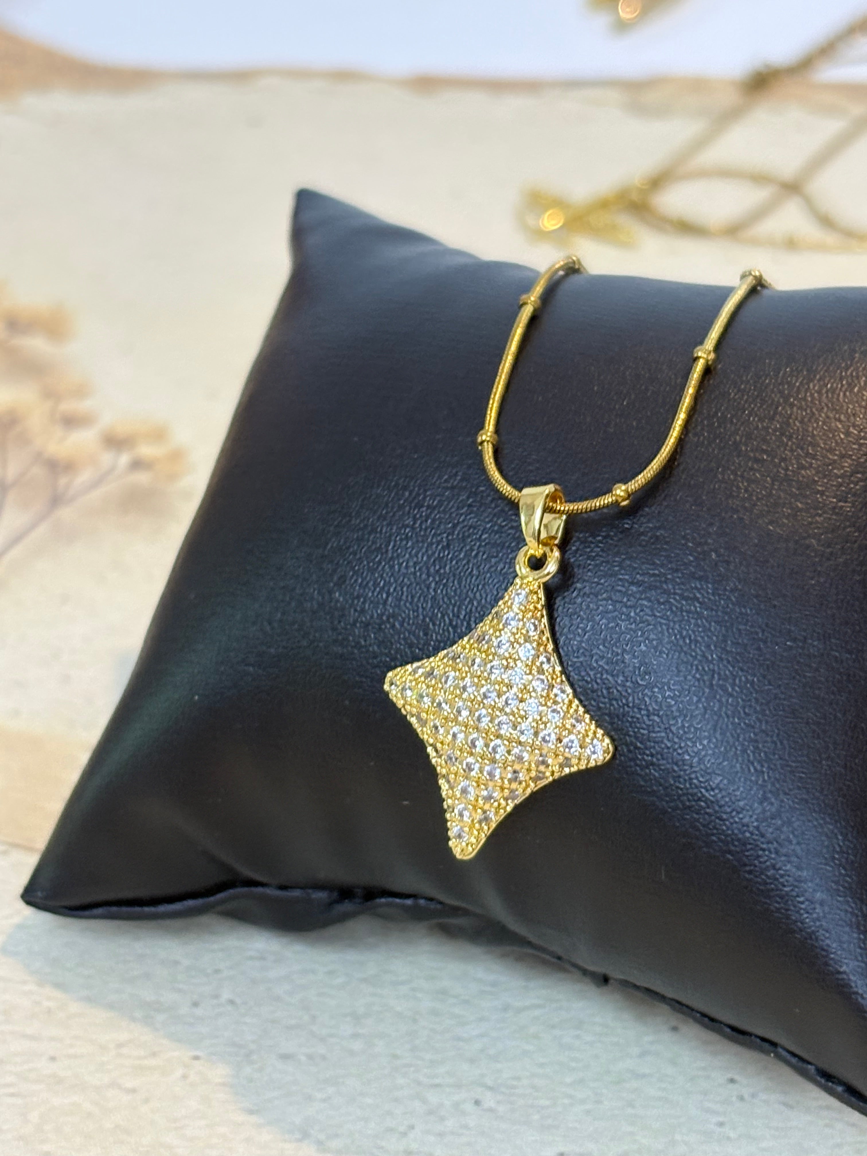 Lustre Necklace