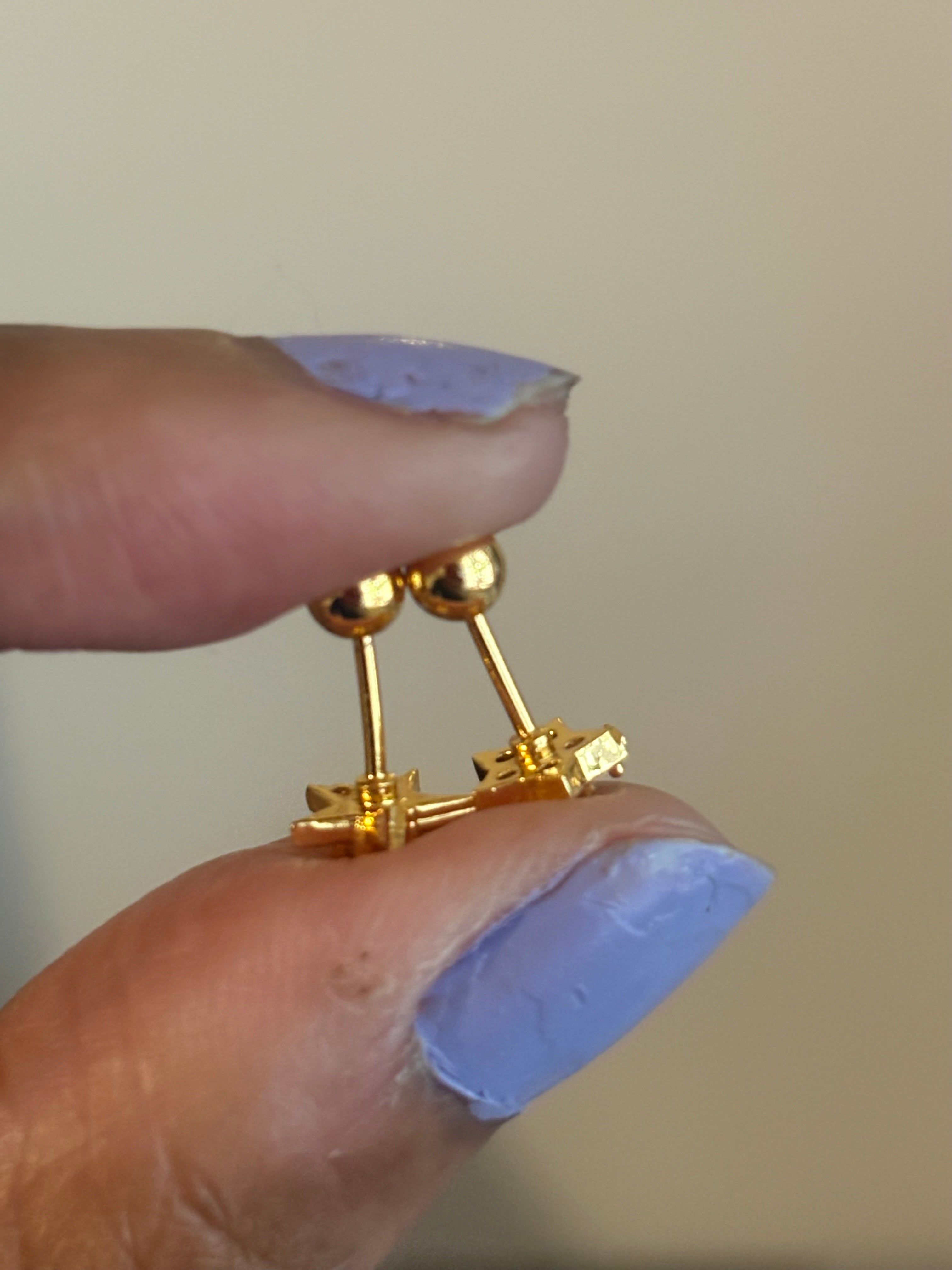 Bow Ball Back Studs
