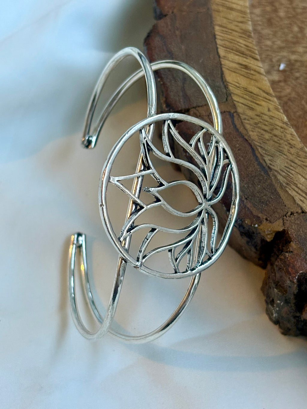 Vritti Cuff