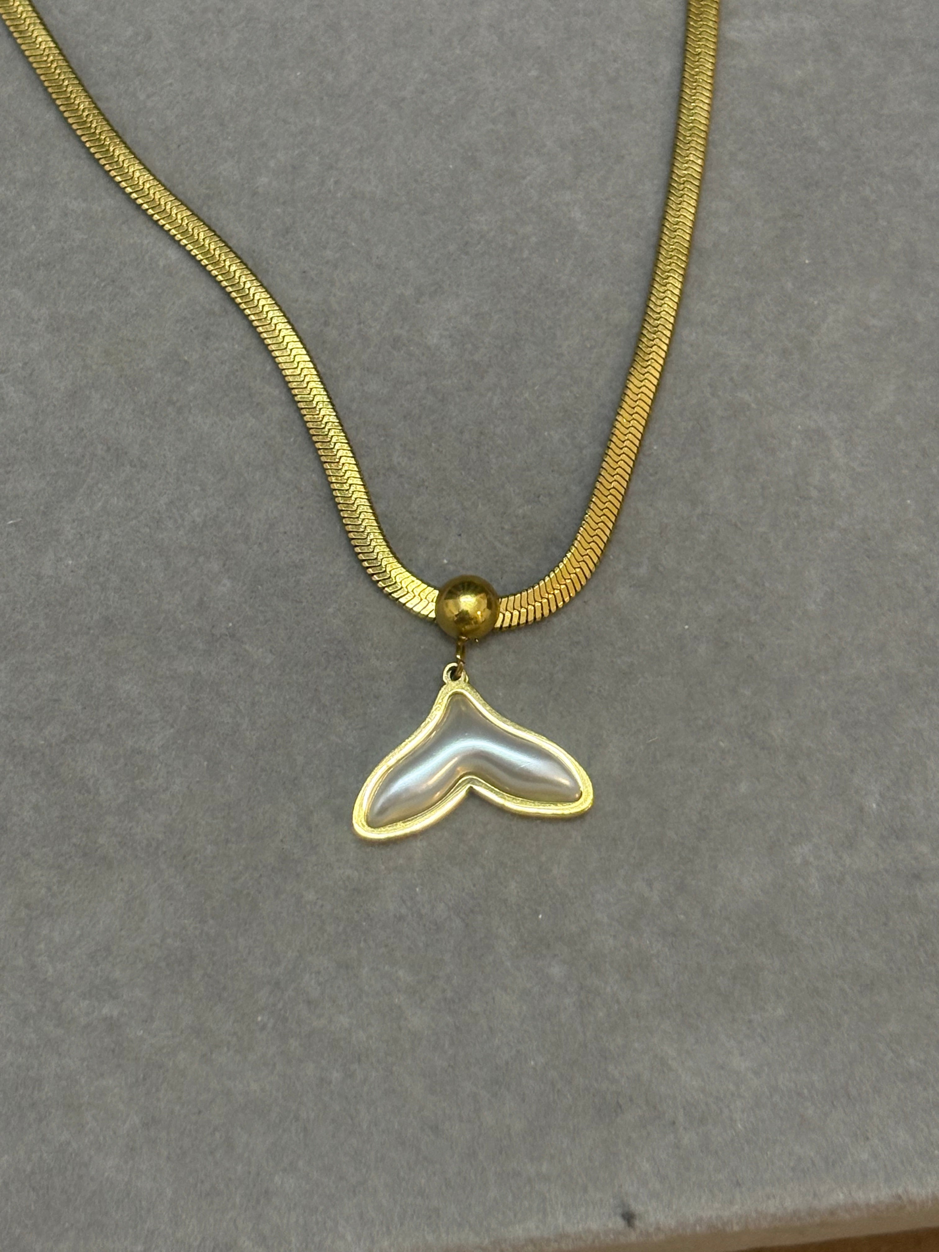 Mermaid Glow Necklace