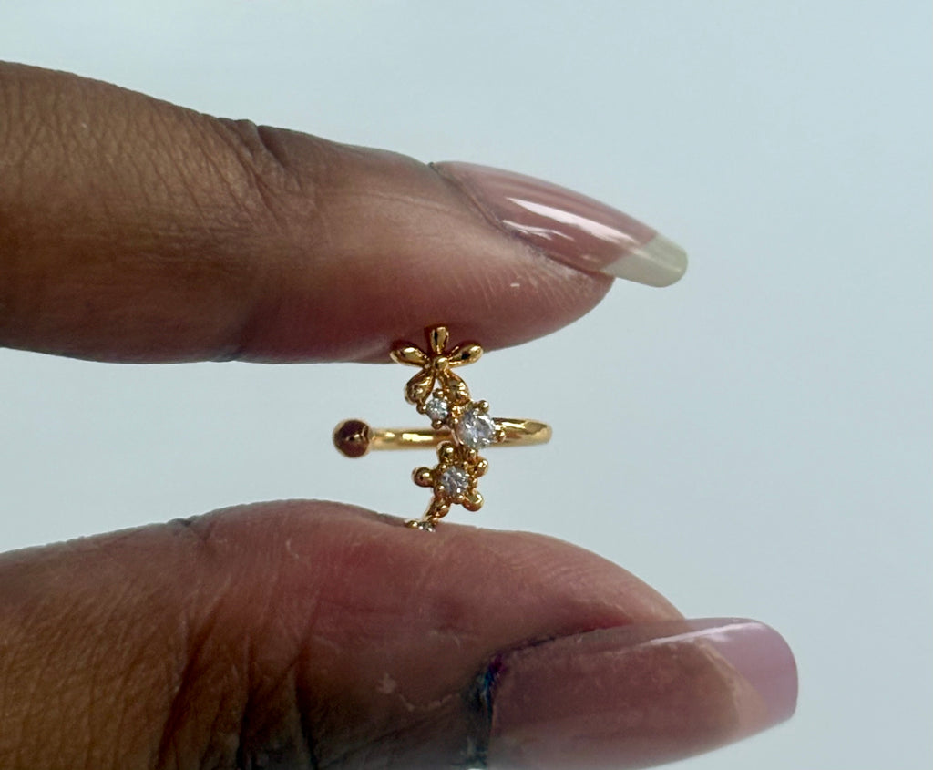 Daisy Drip Earcuff