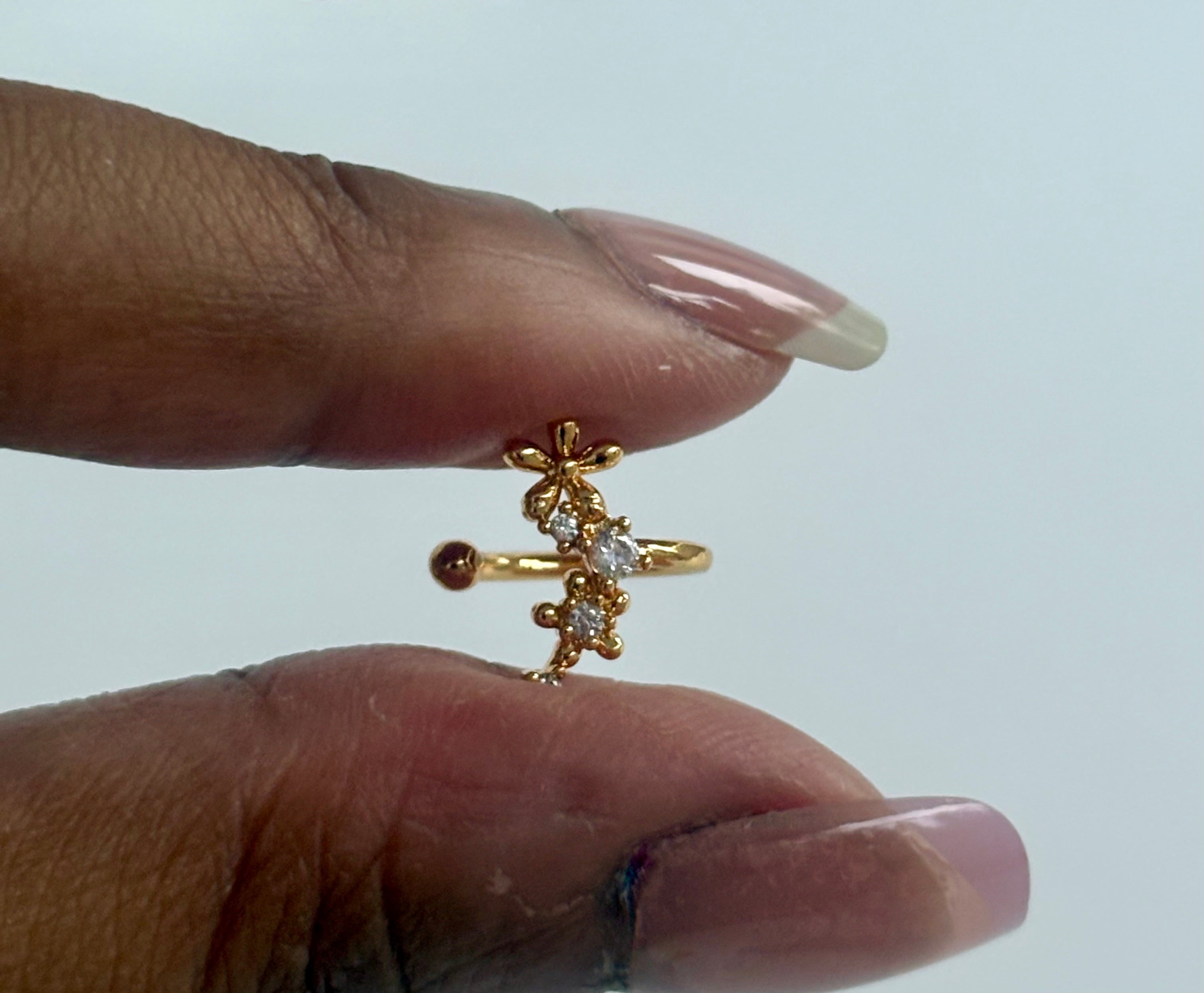 Daisy Drip Earcuff