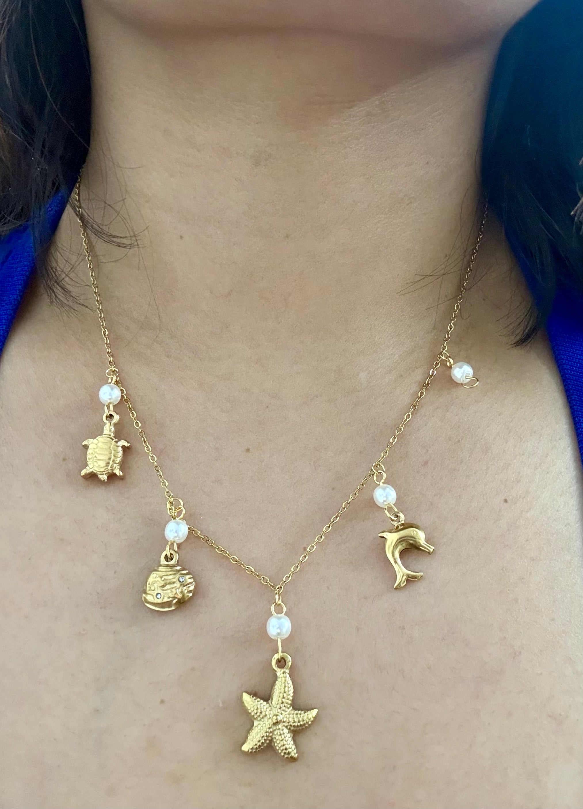 Beach babe charms Neckpiece