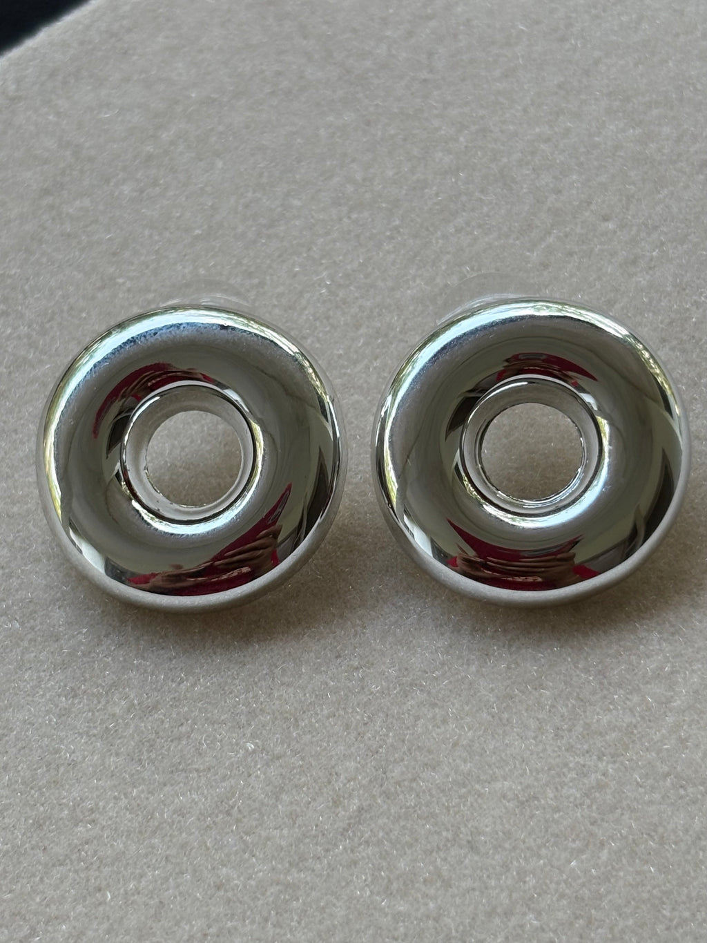 Donut Studs