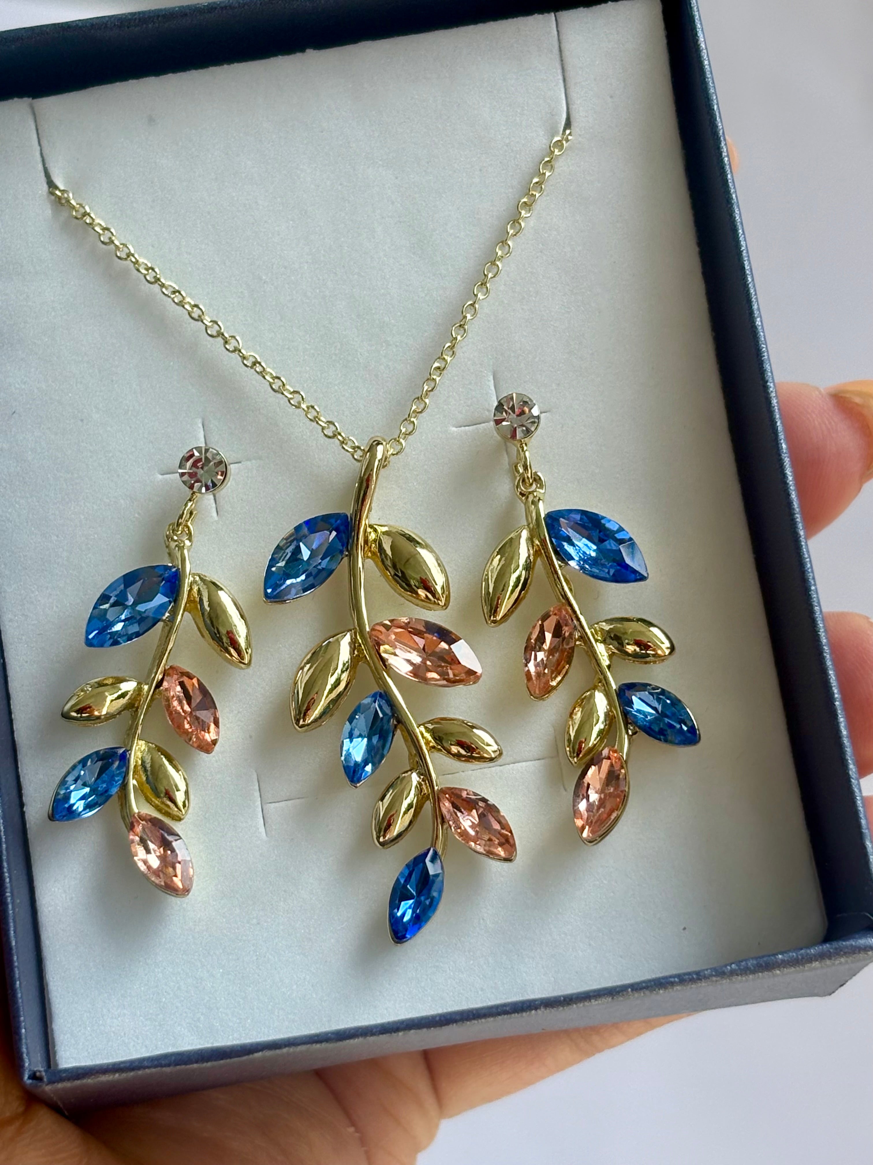 Sapphire Petal Set