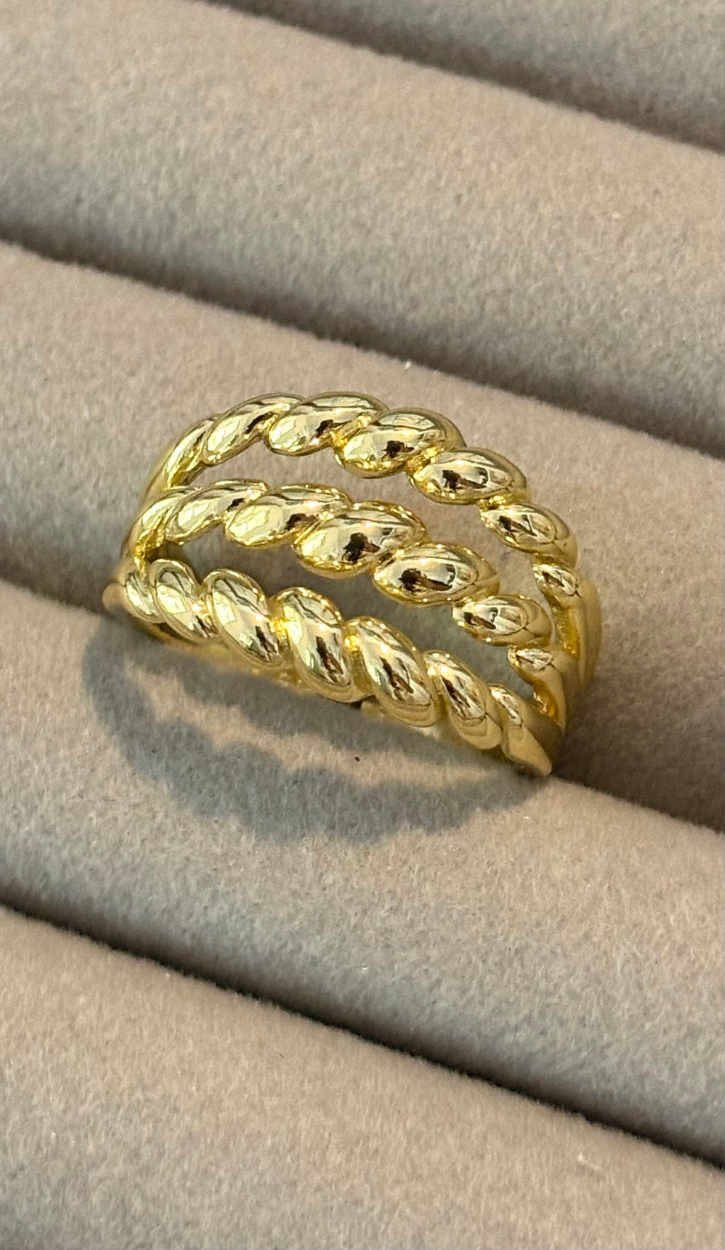 Link Me up Ring