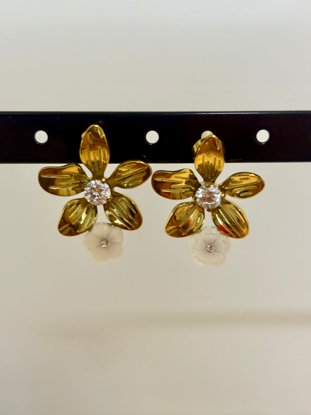 Lumi flora Studs