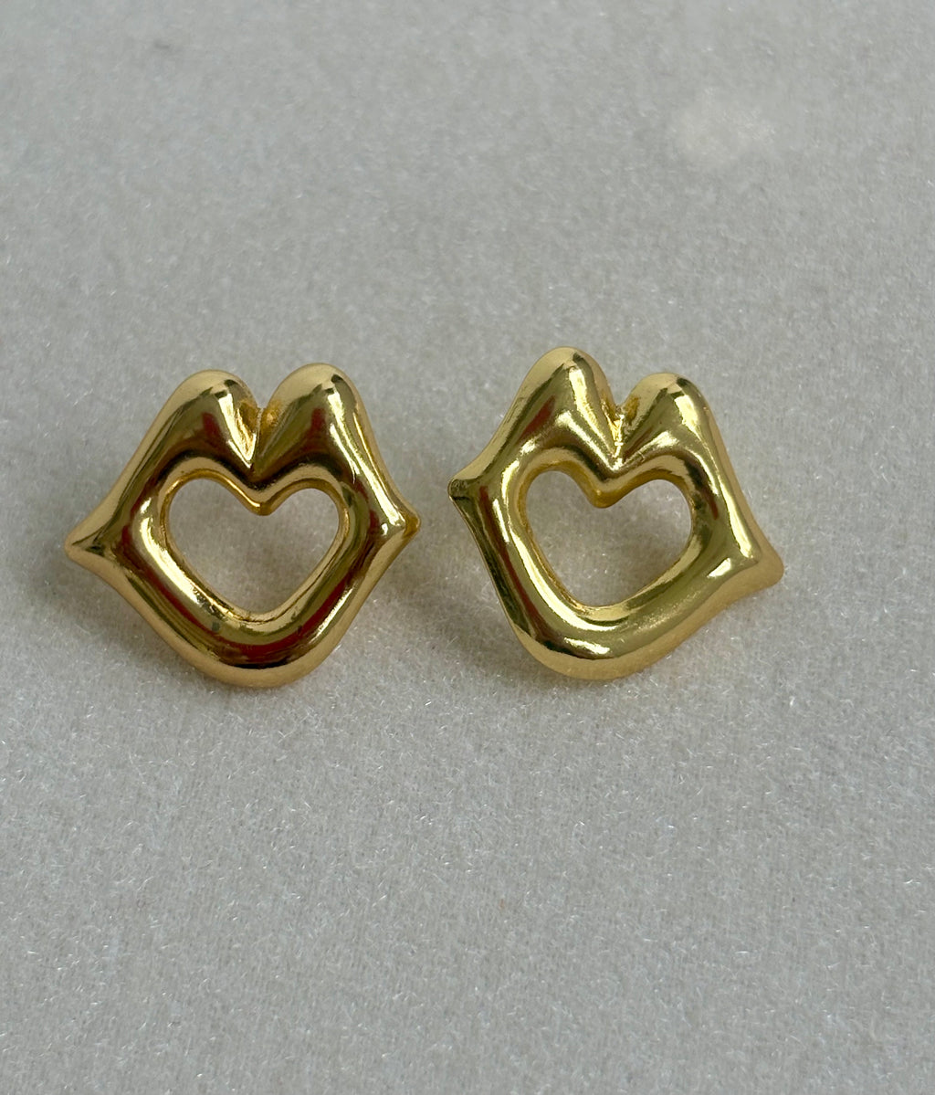Melting Heart studs