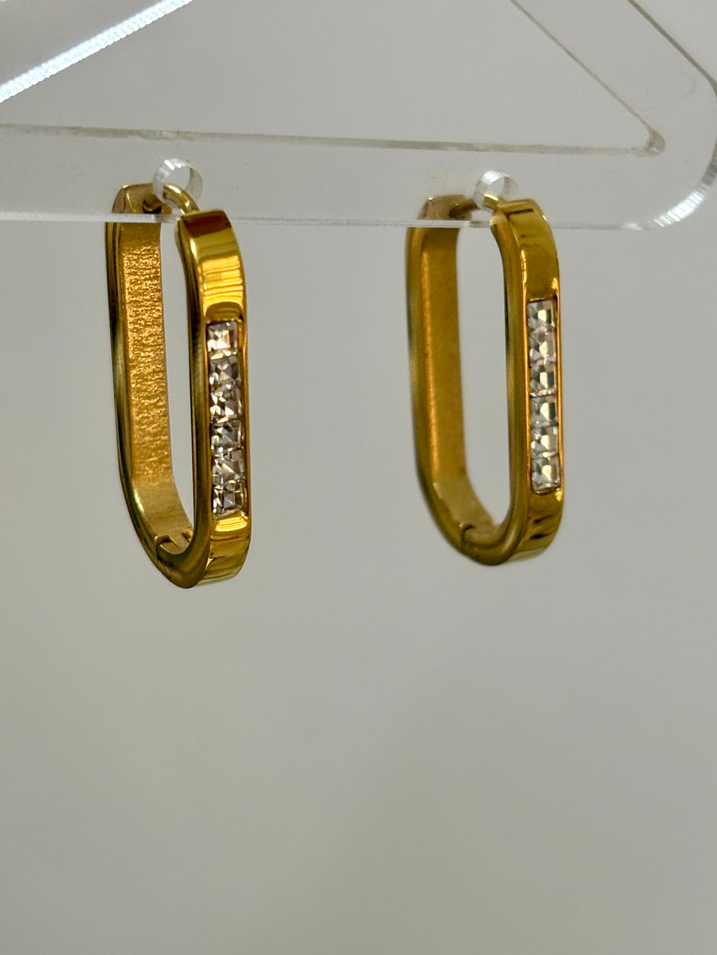 Linea Glow Hoops