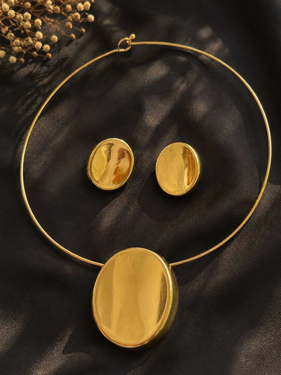 Golden Orb Hasli Set