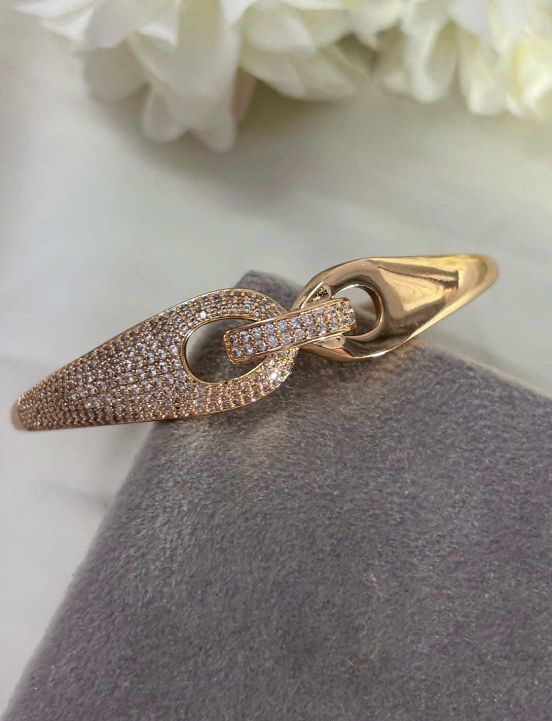 Luxe Orbit Bangle